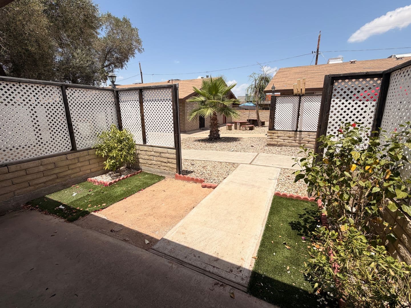 PHOENIX Apartment: 16621 N 25TH STREET