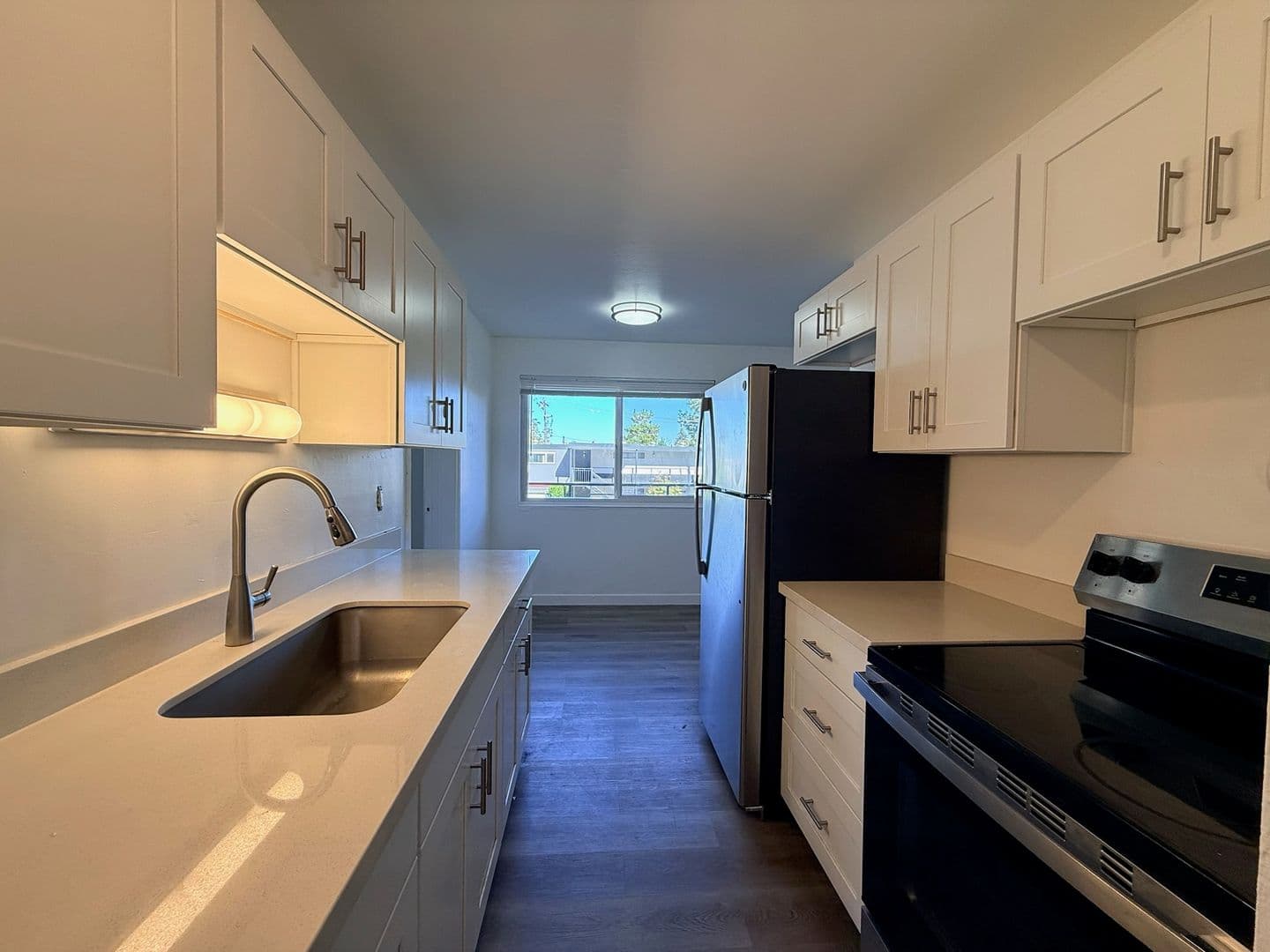 Seattle Apartment: 5231 39th Ave S