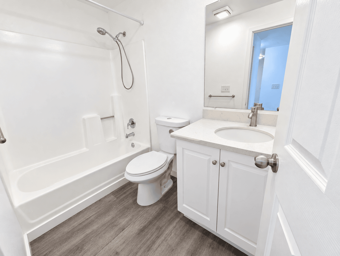 Seattle Apartment: 3022 NE 140th St