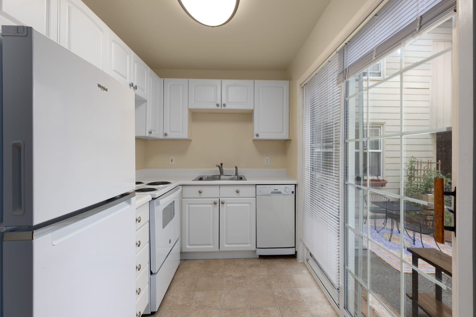 Seattle Apartment: 620 19th Ave E