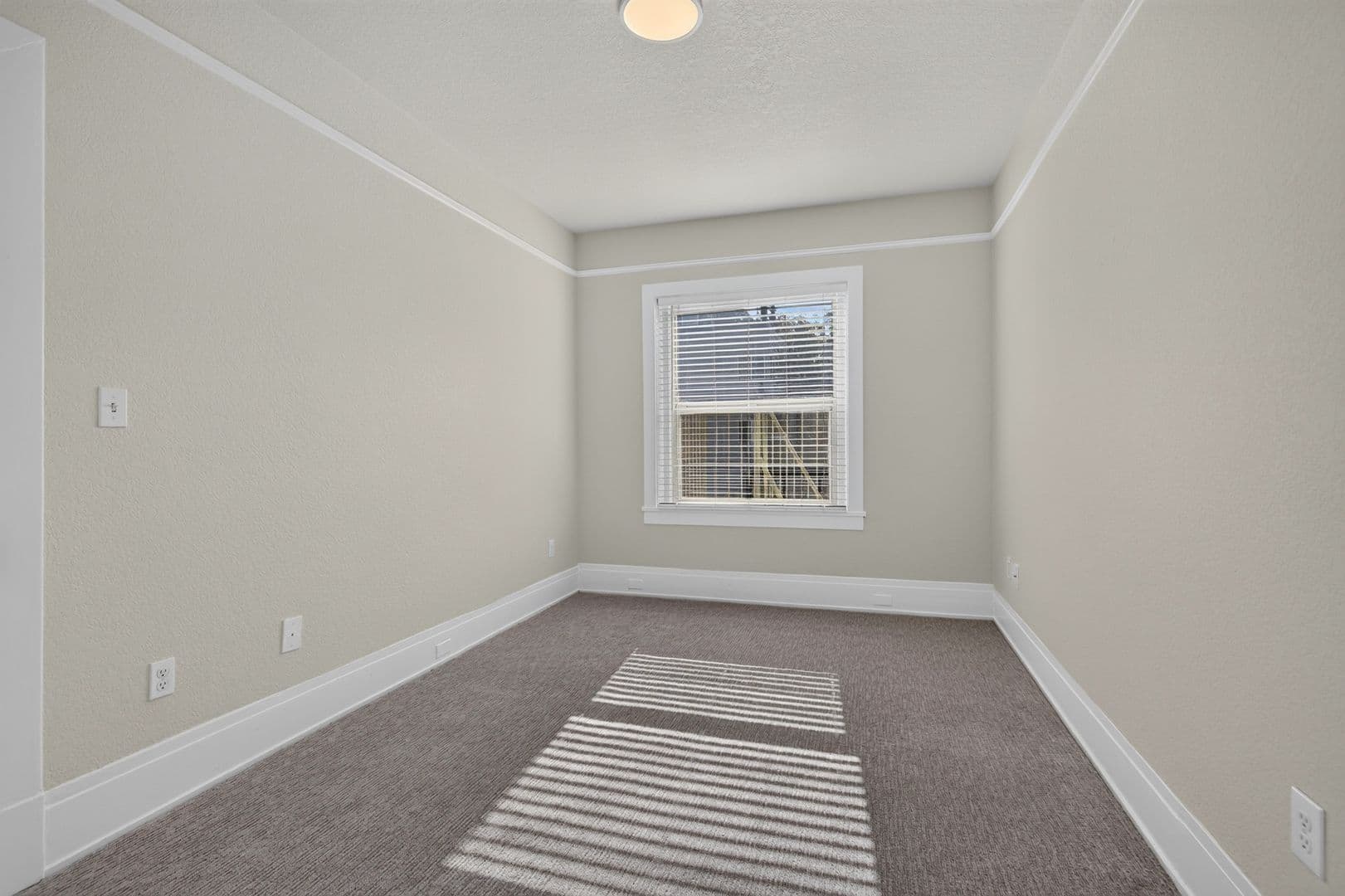 Seattle Apartment: 305 Bellevue Ave E