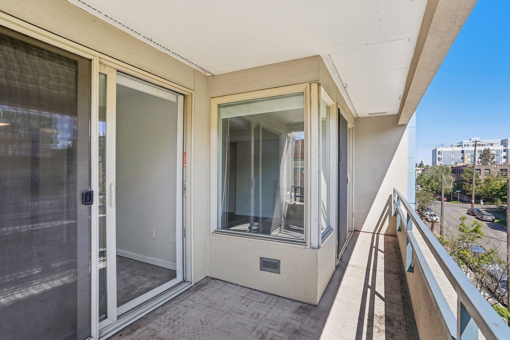 Seattle Apartment: 311 Bellevue Ave E