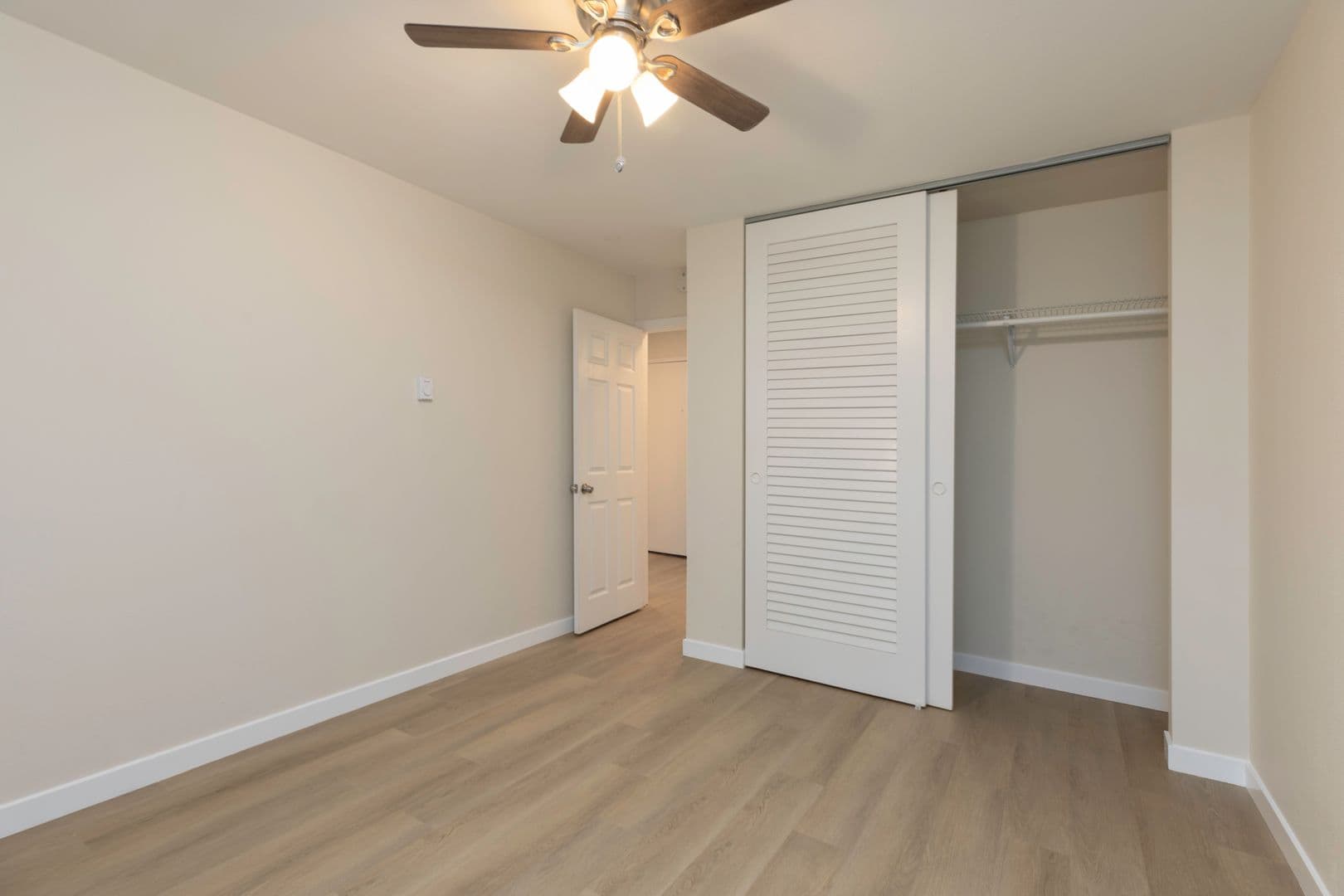 Seattle Apartment: 433 Belmont Ave E