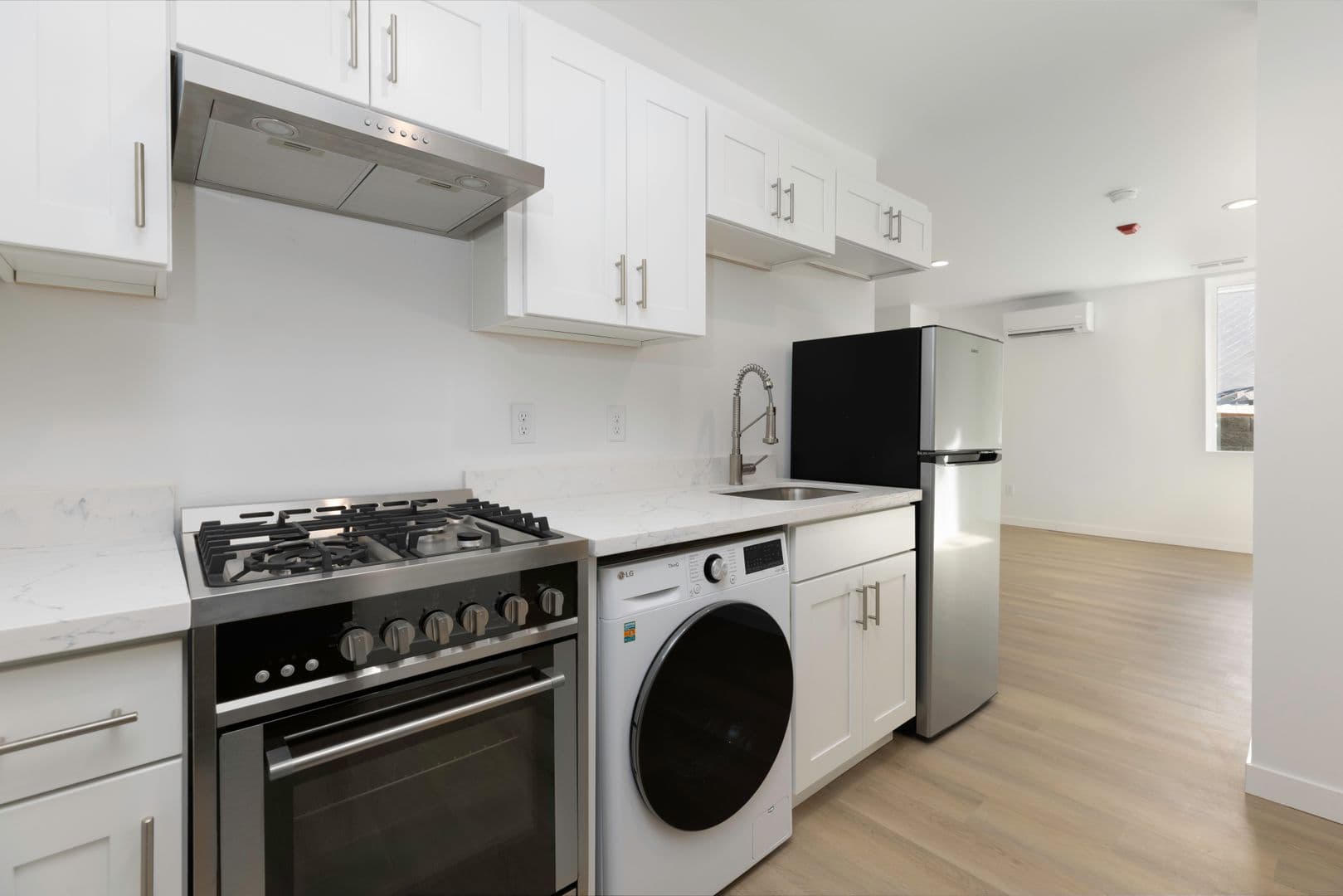 Seattle Apartment: 1633 Boylston Ave