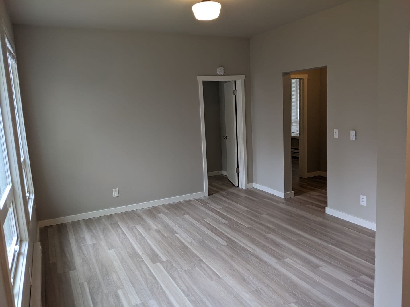 Seattle Apartment: 2010-2014 E Yesler Way