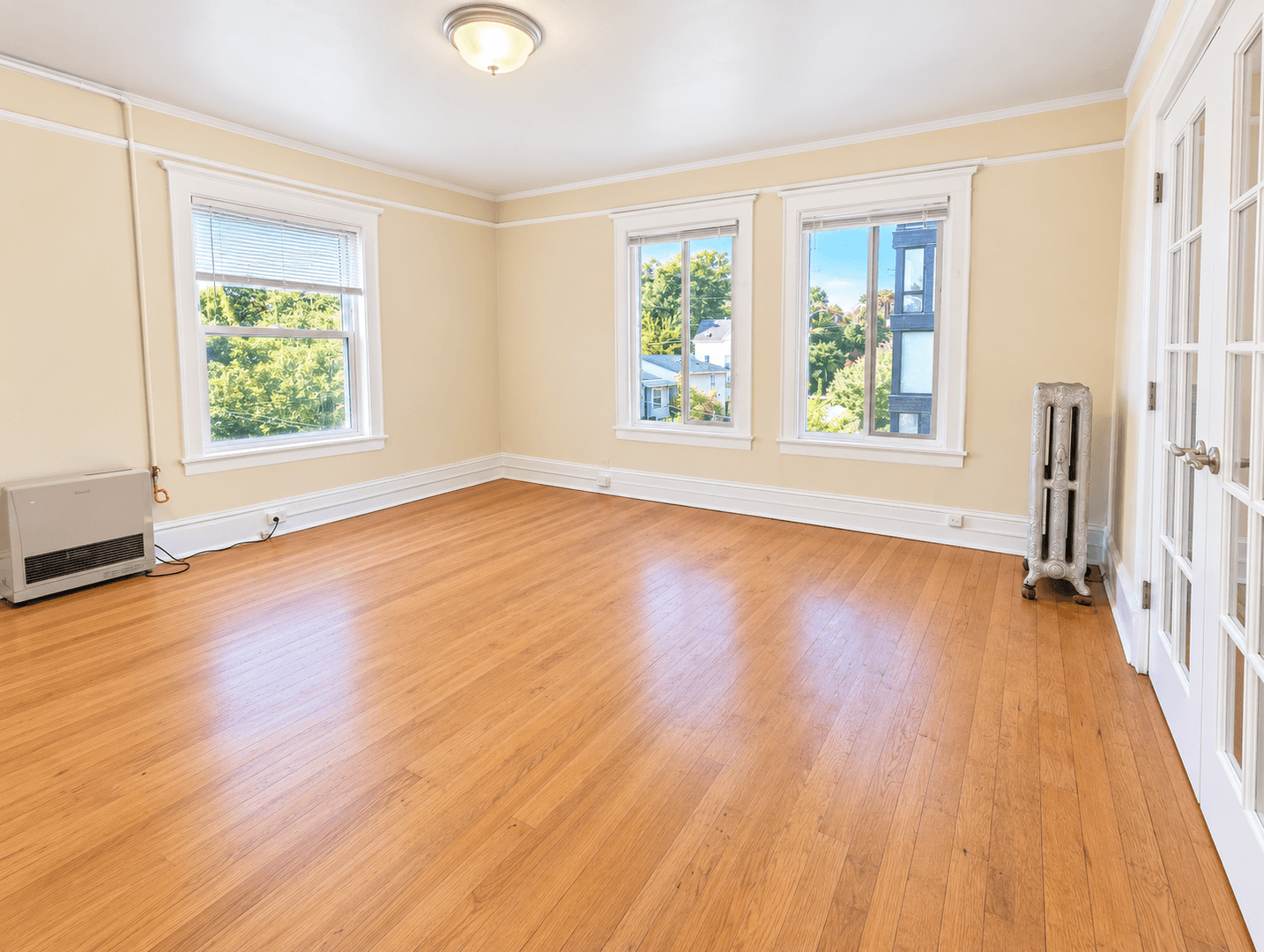 Seattle Apartment: 606 19th Ave E