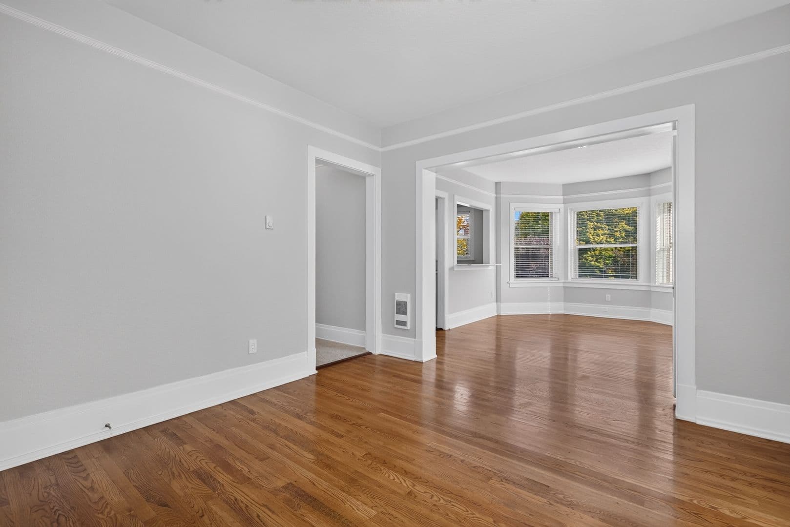 Seattle Apartment: 305 Bellevue Ave E