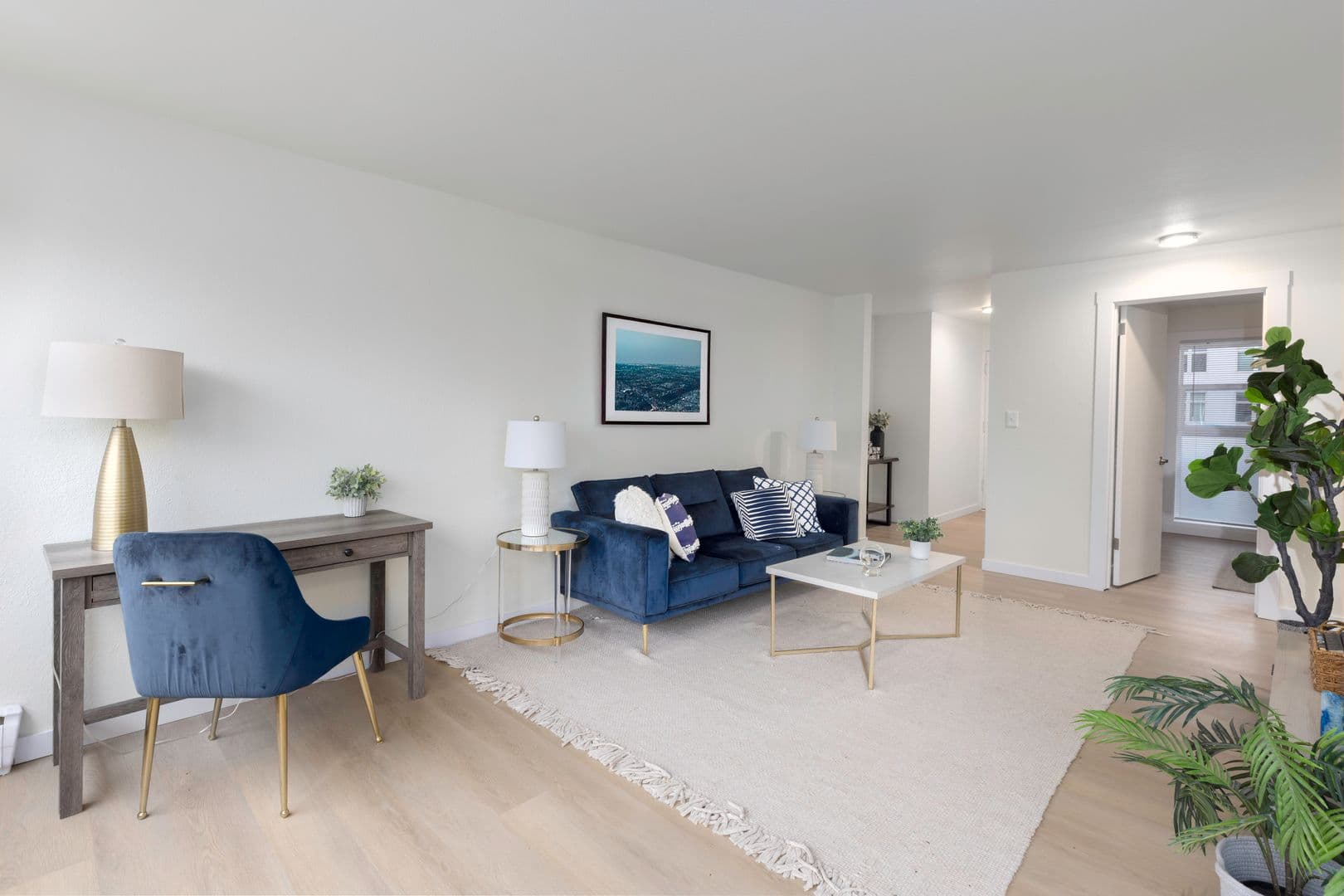 Seattle Apartment: 1727 Summit Avenue