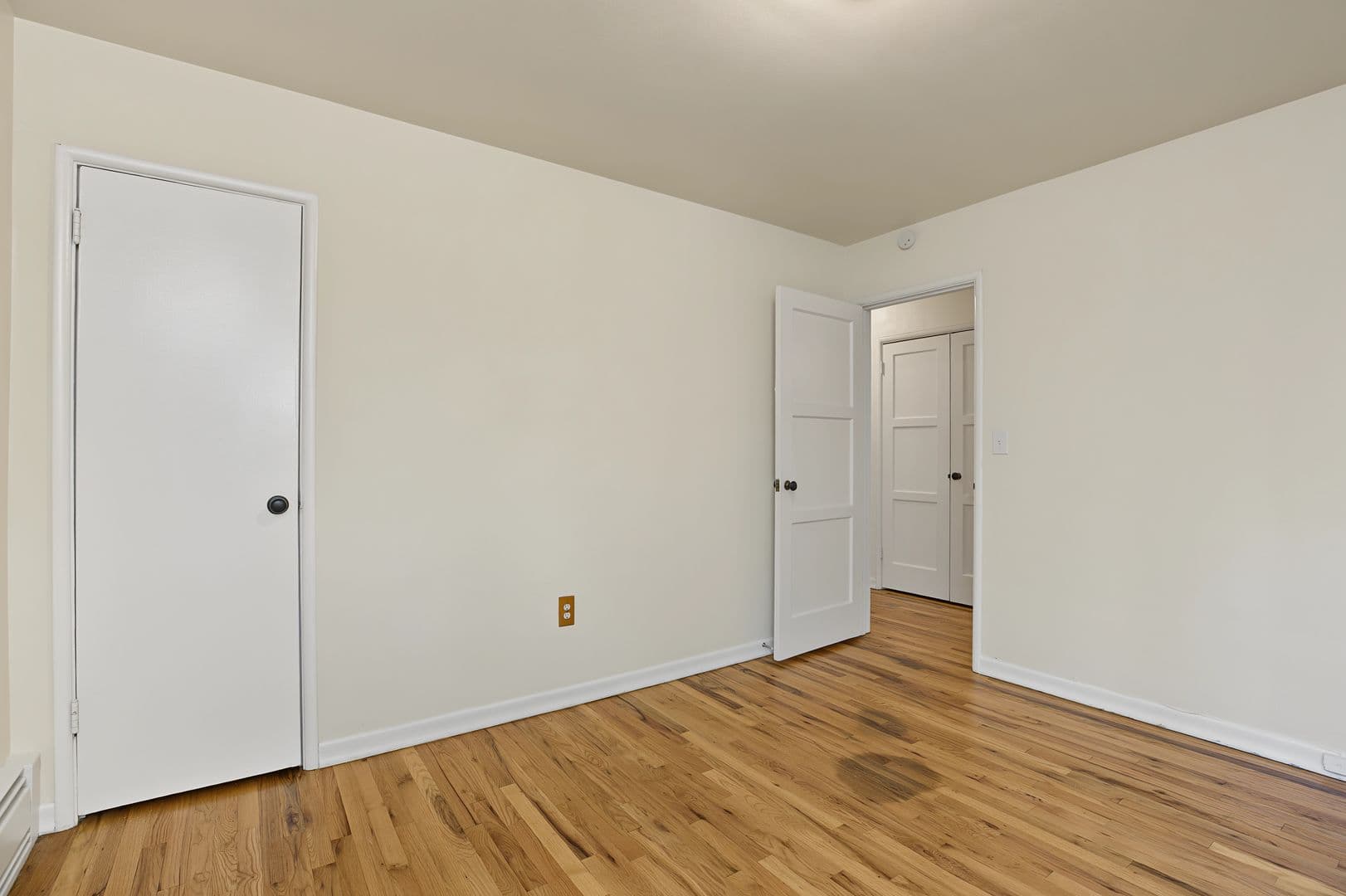 Seattle Apartment: 620 8th Ave