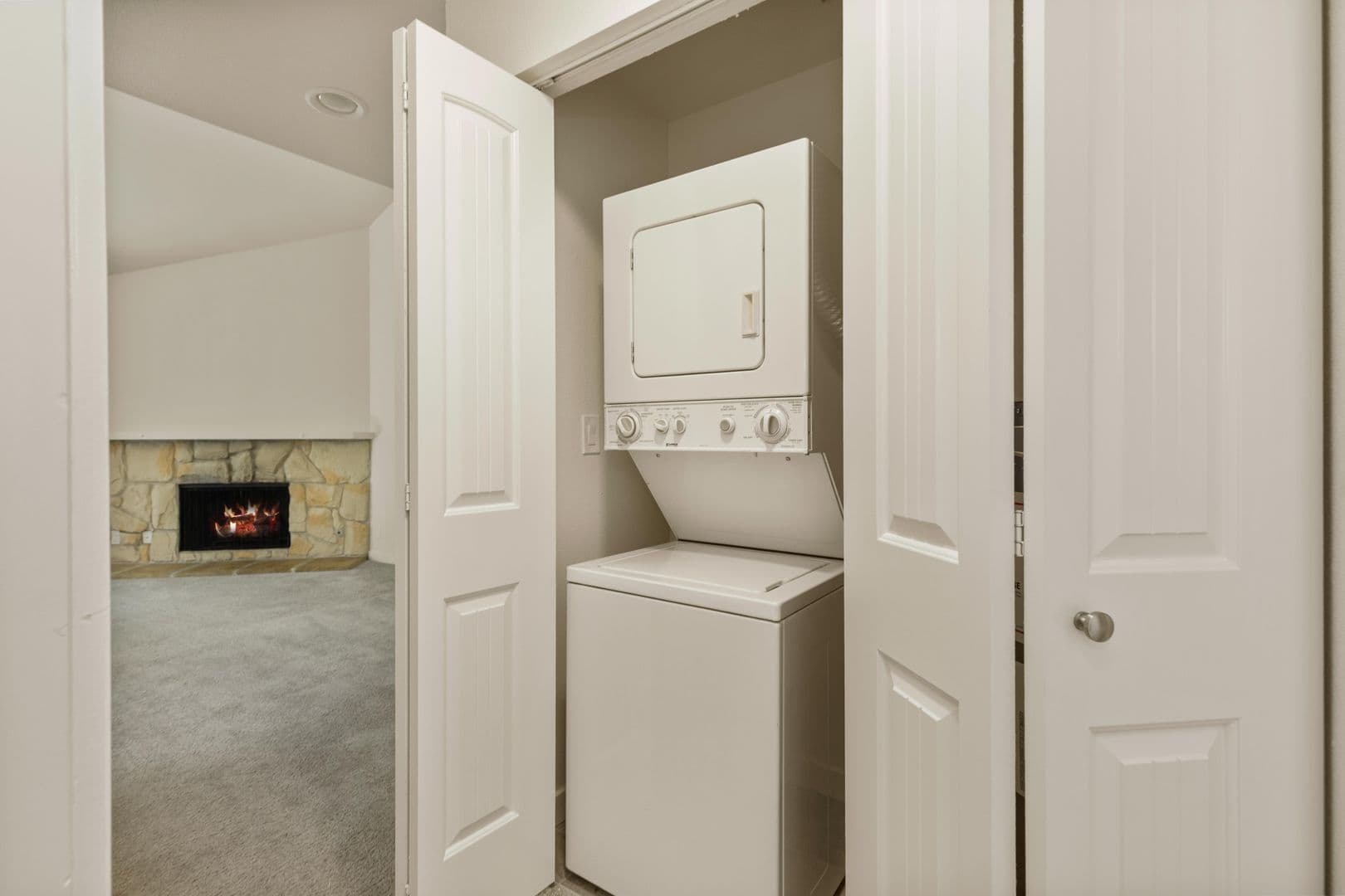 Bellevue Apartment: 1830 108th Ave SE