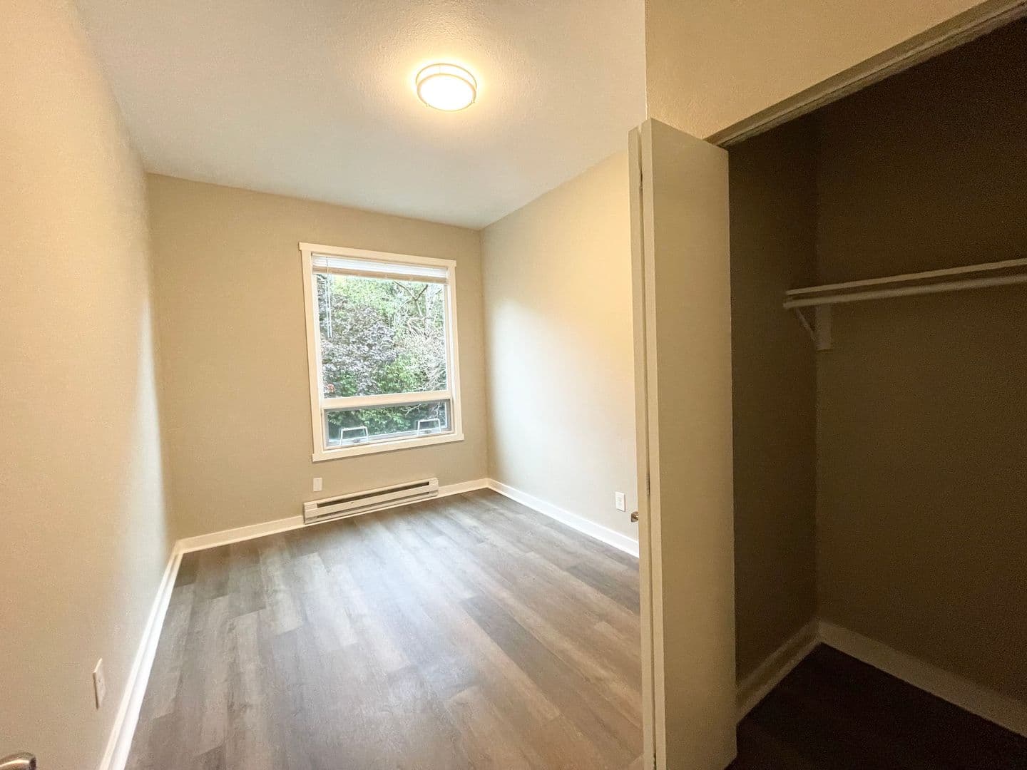 Seattle Apartment: 2010-2014 E Yesler Way