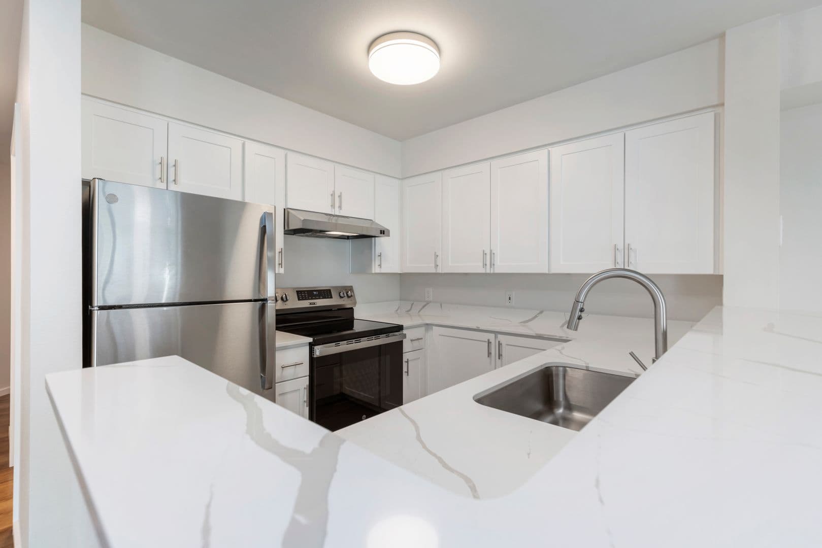 Seattle Apartment: 303 10th Ave