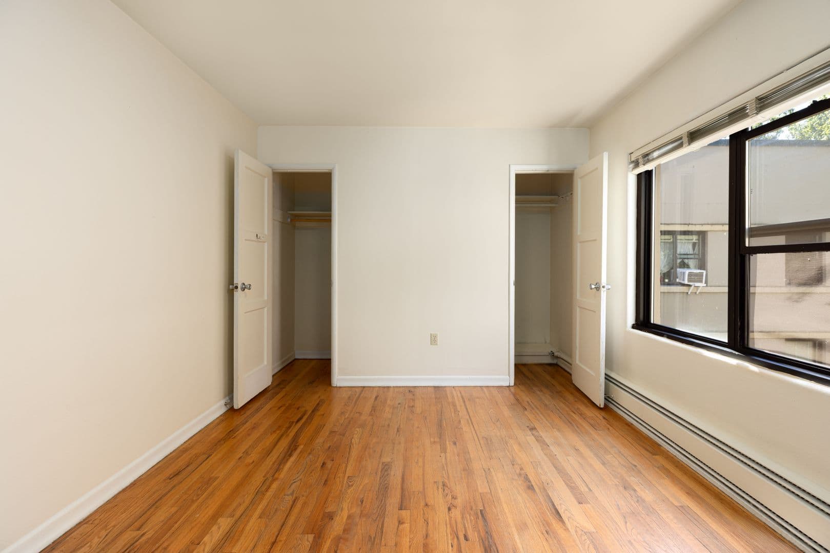 Seattle Apartment: 620 8th Ave