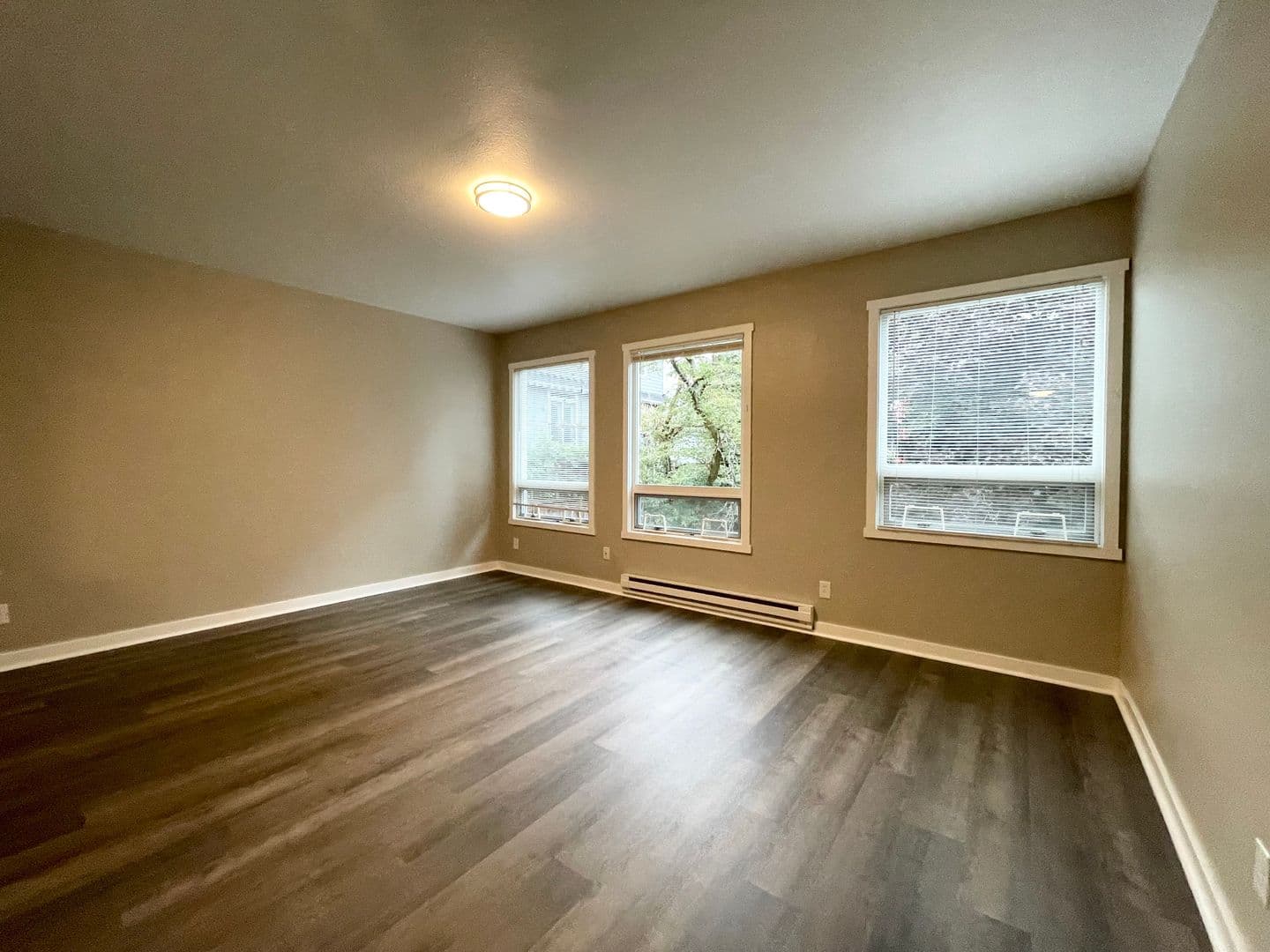 Seattle Apartment: 2010-2014 E Yesler Way