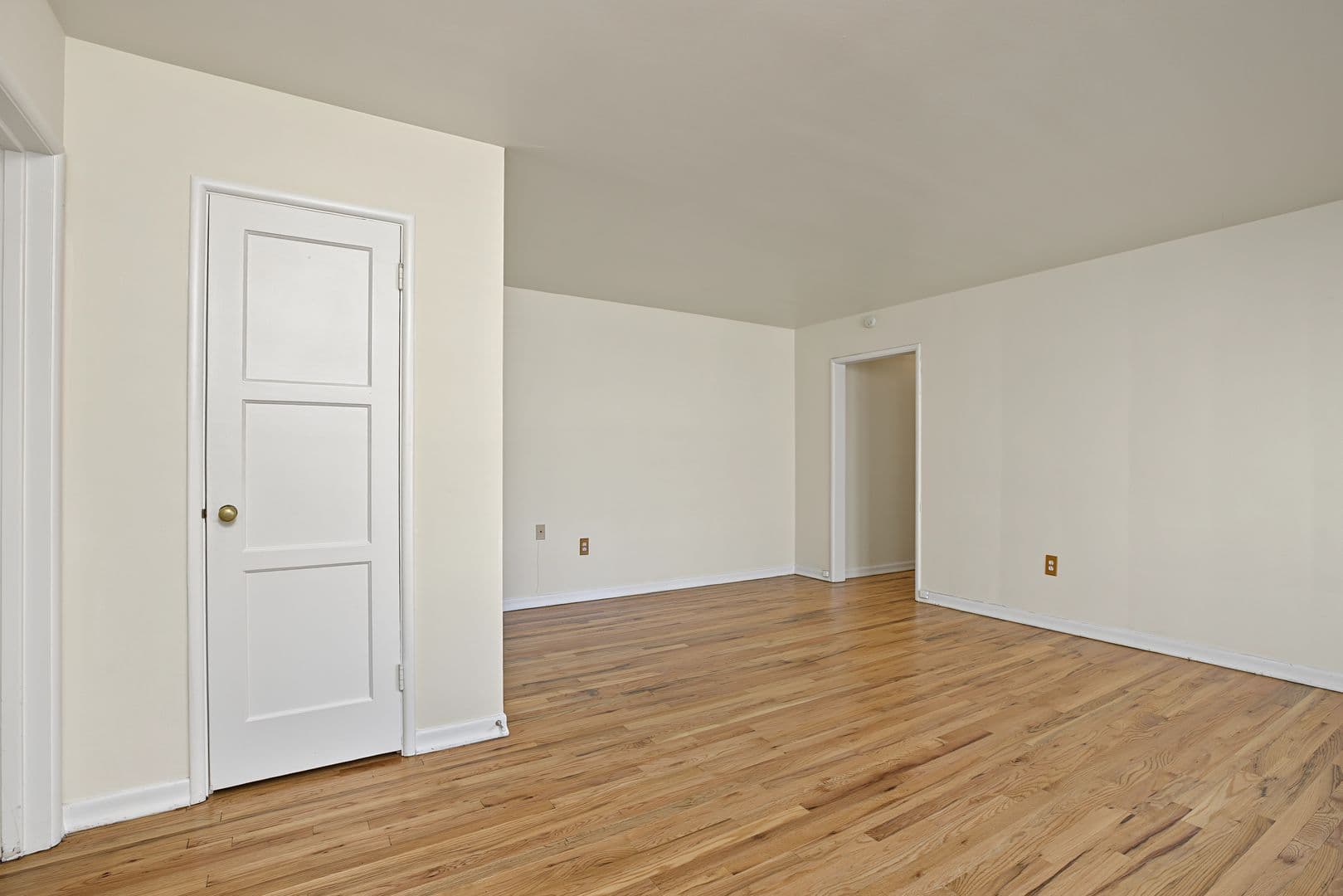 Seattle Apartment: 620 8th Ave