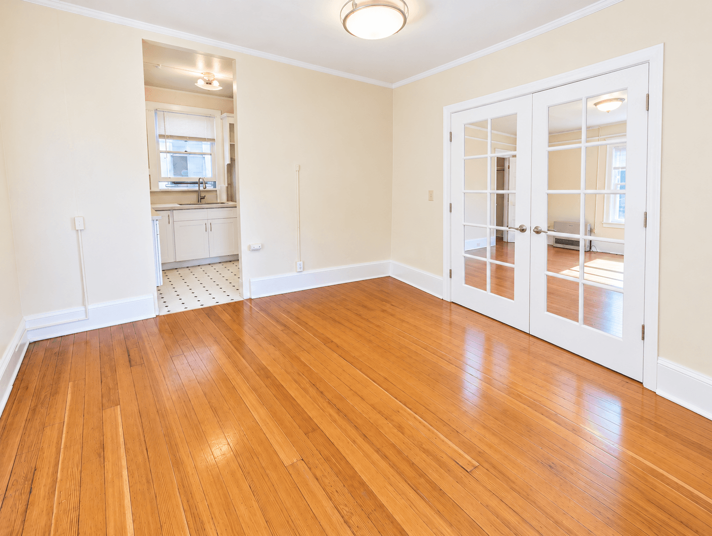 Seattle Apartment: 606 19th Ave E