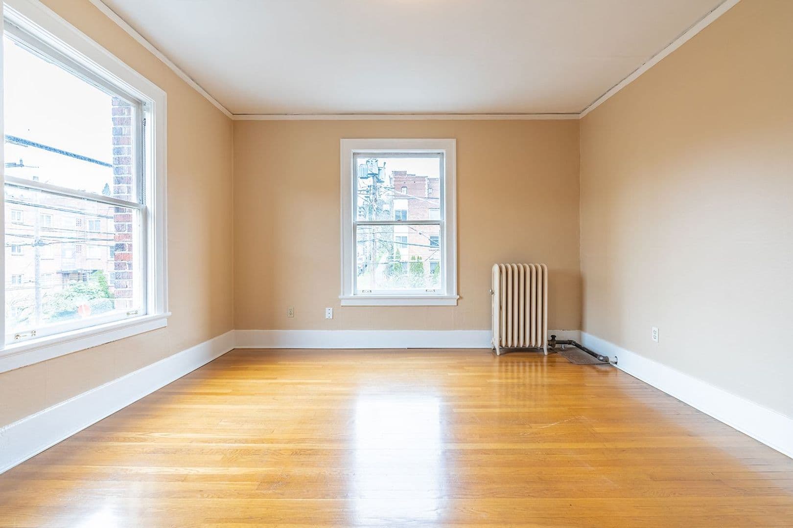 Seattle Apartment: 119 W Roy St