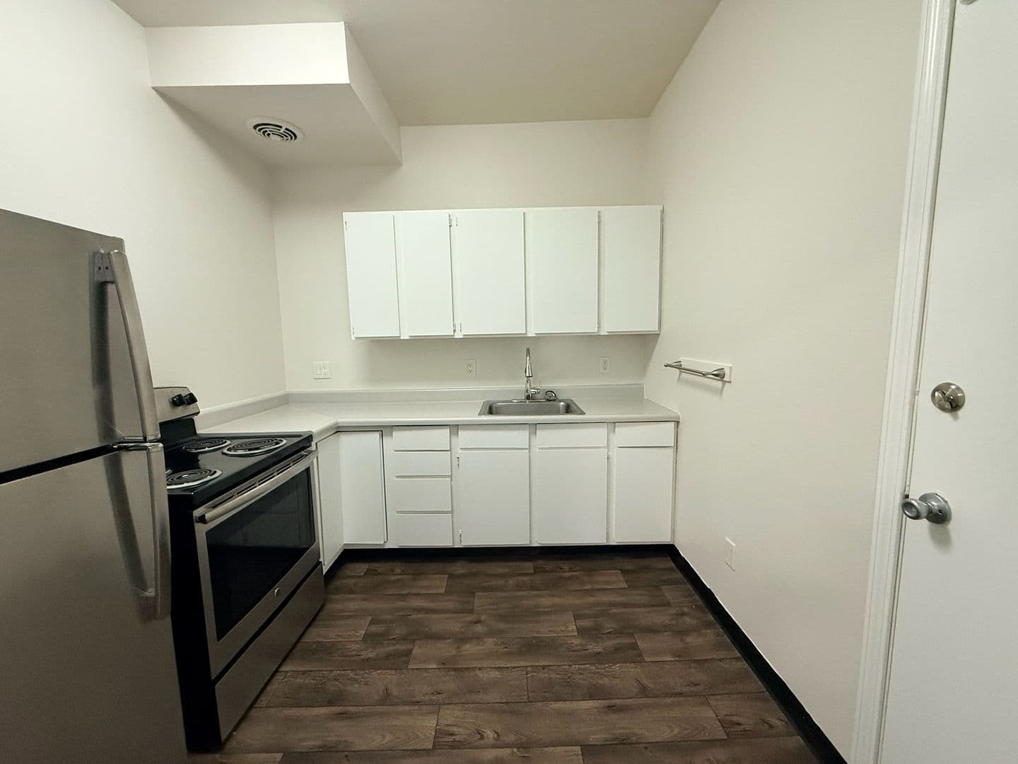 Seattle Apartment: 1420 Boylston Ave