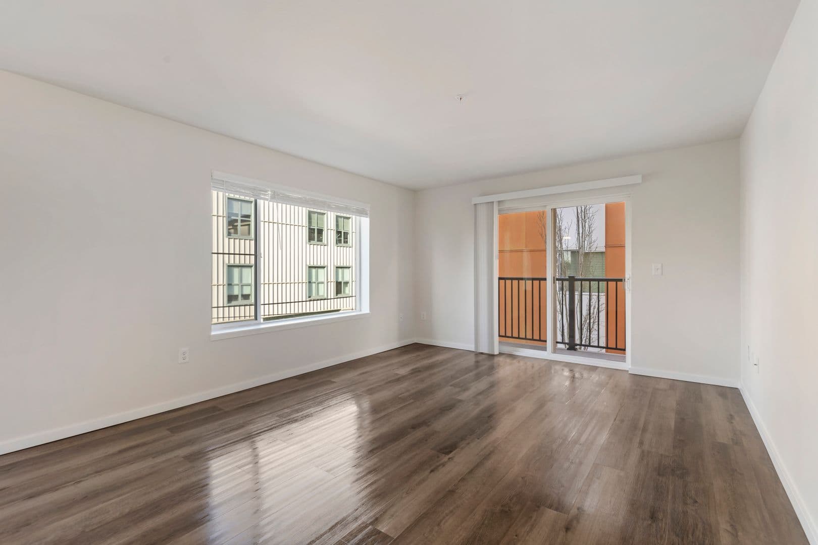 Seattle Apartment: 303 10th Ave