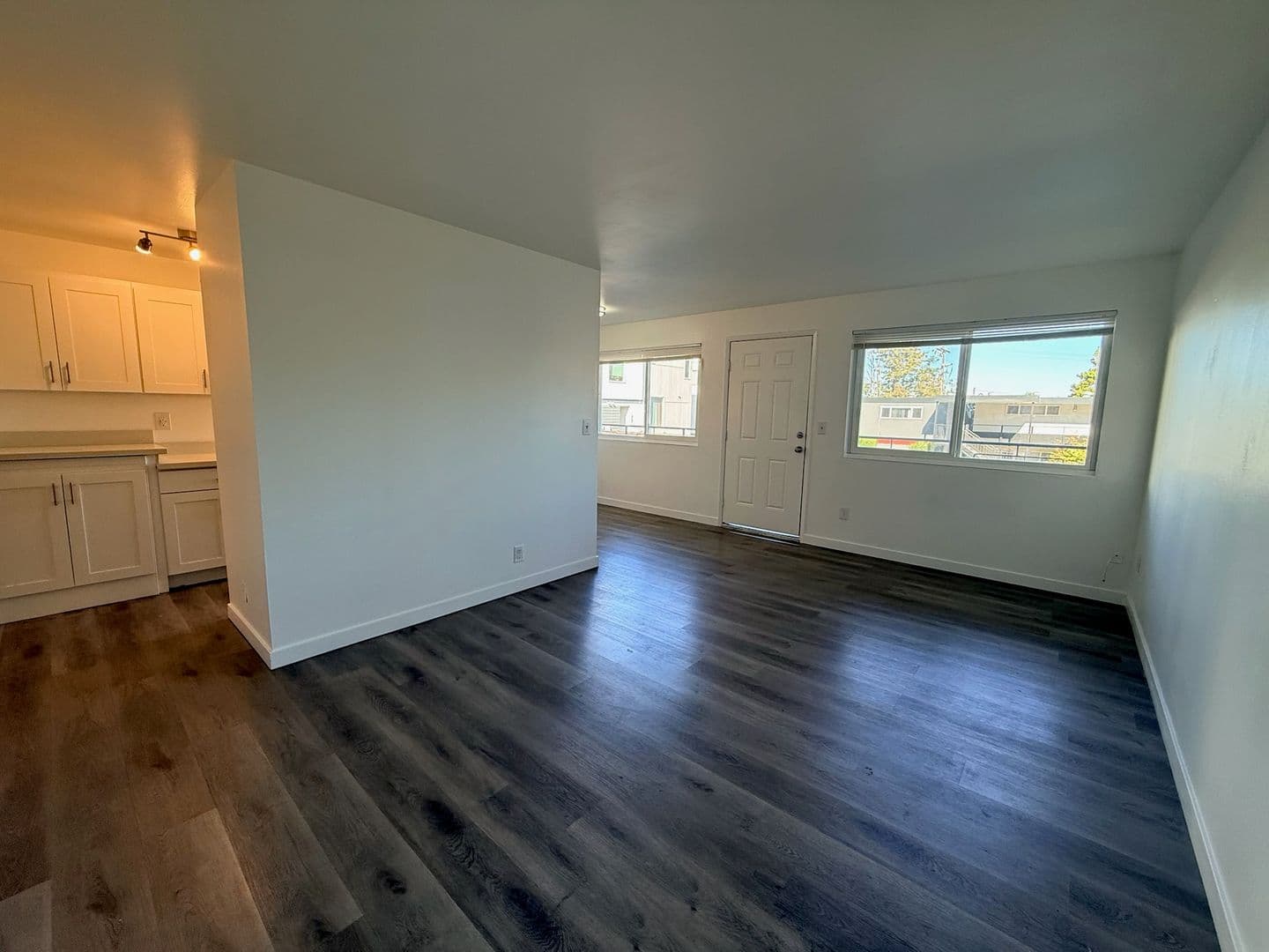 Seattle Apartment: 5231 39th Ave S