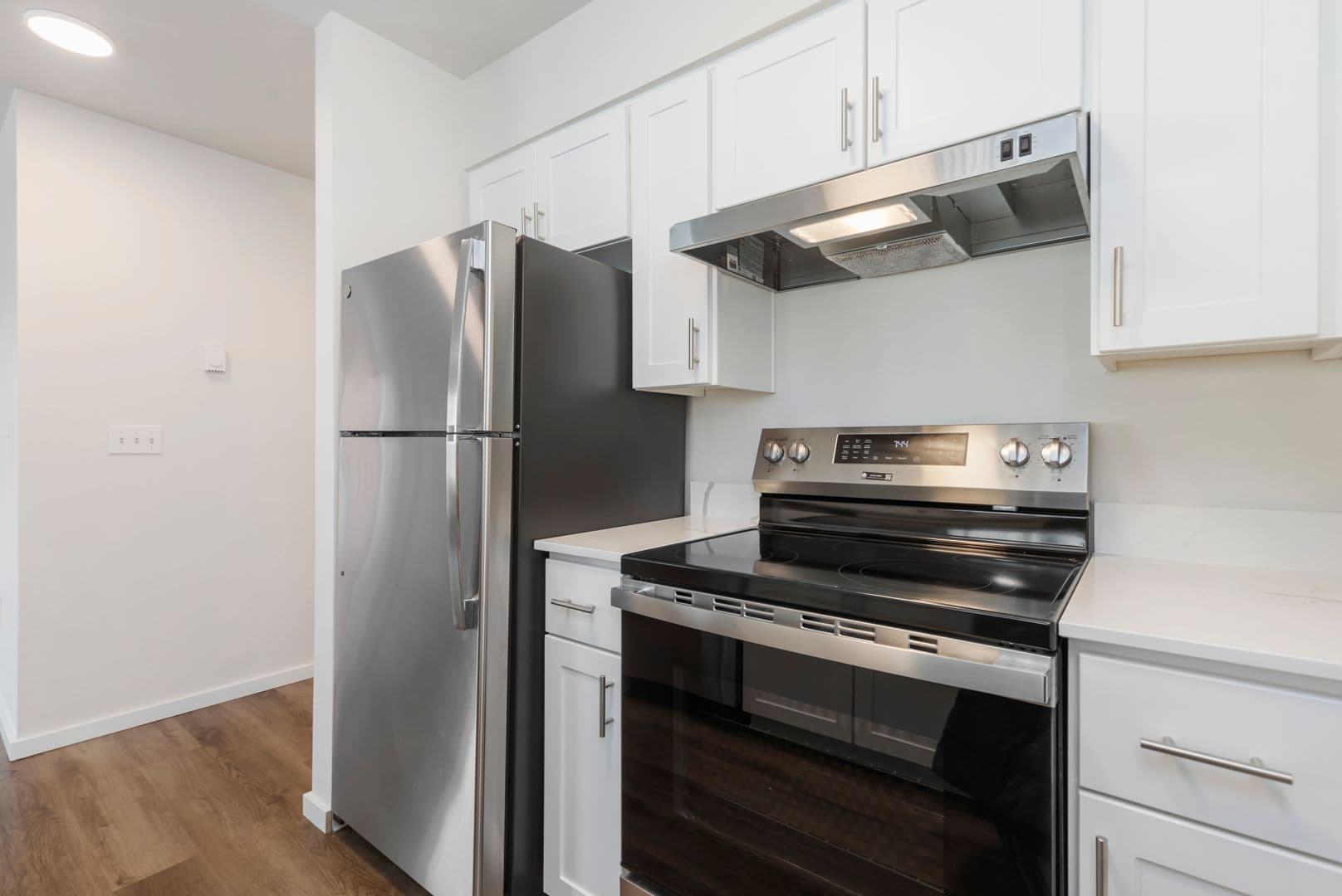 Seattle Apartment: 303 10th Ave