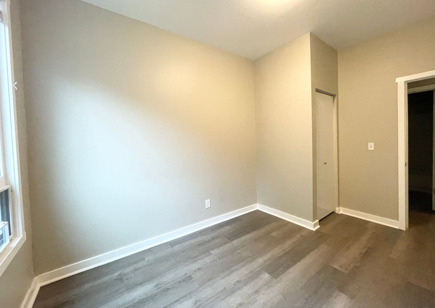 Seattle Apartment: 2010-2014 E Yesler Way