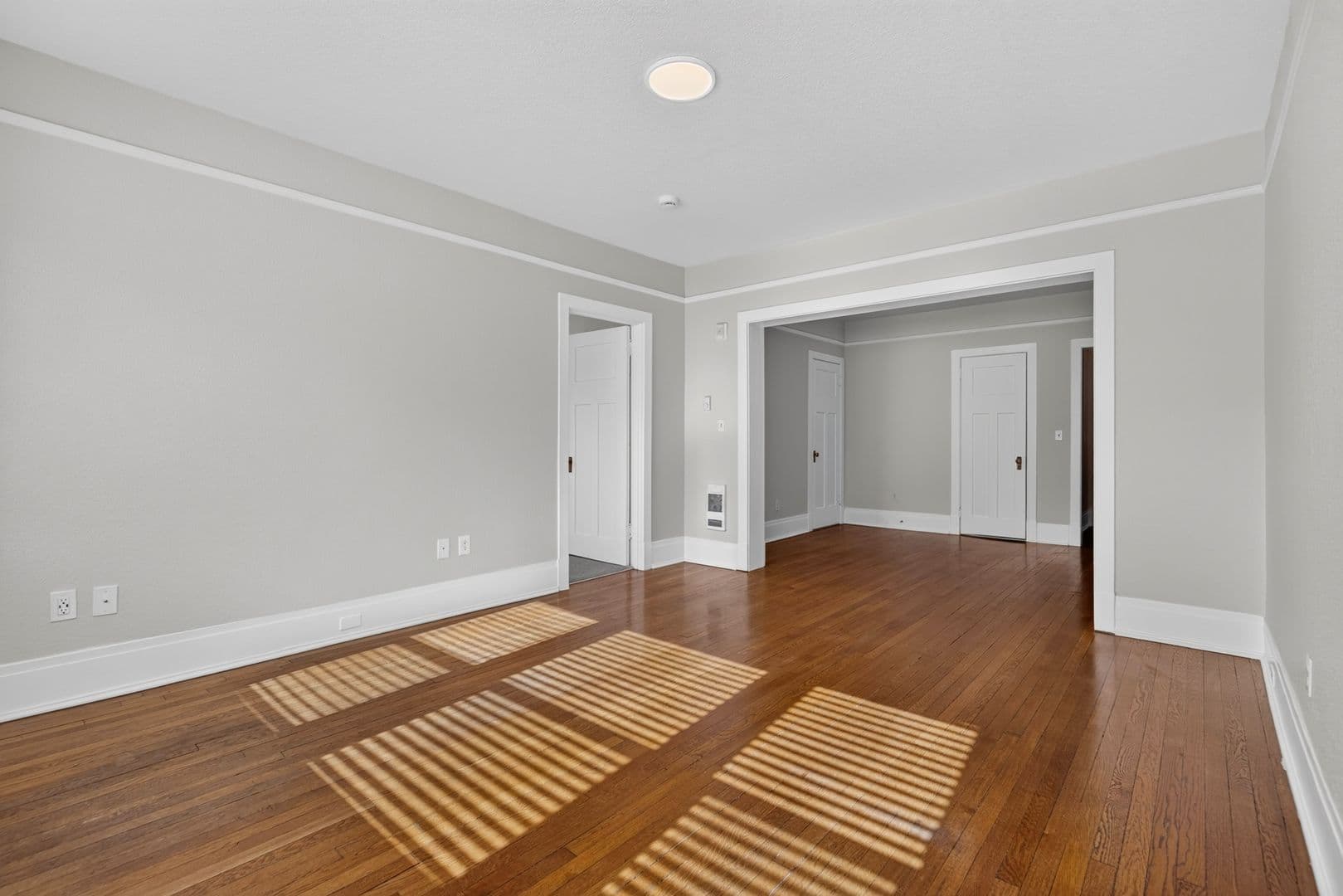Seattle Apartment: 305 Bellevue Ave E