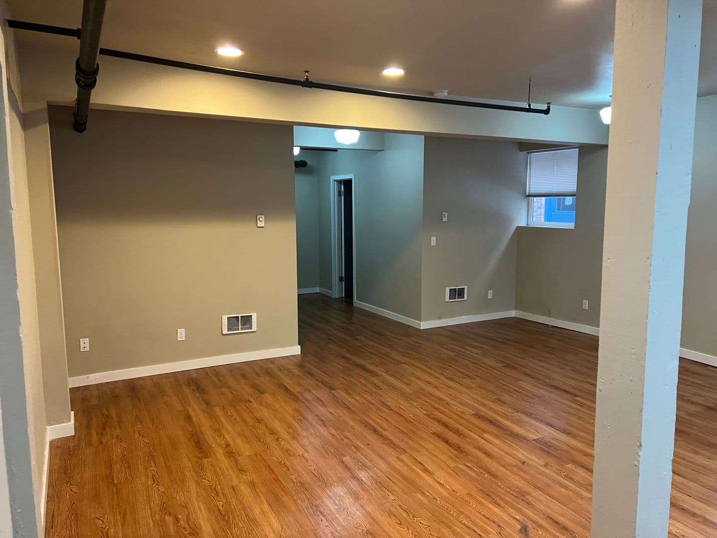Seattle Apartment: 1624 41st Avenue East