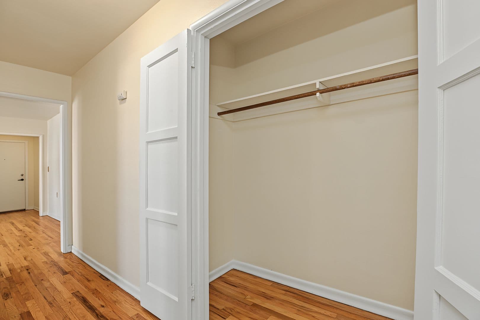 Seattle Apartment: 620 8th Ave