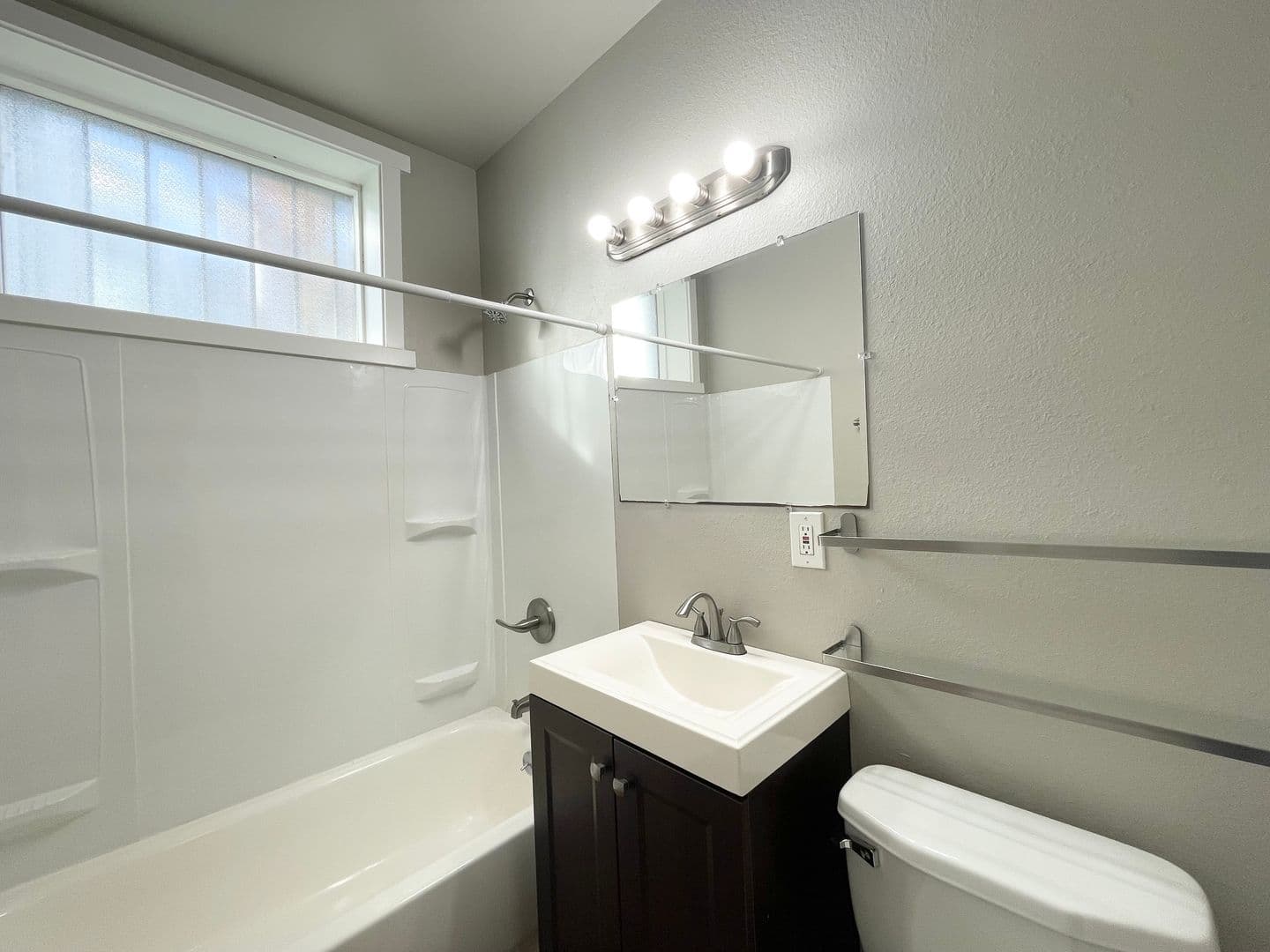 Seattle Apartment: 2010-2014 E Yesler Way