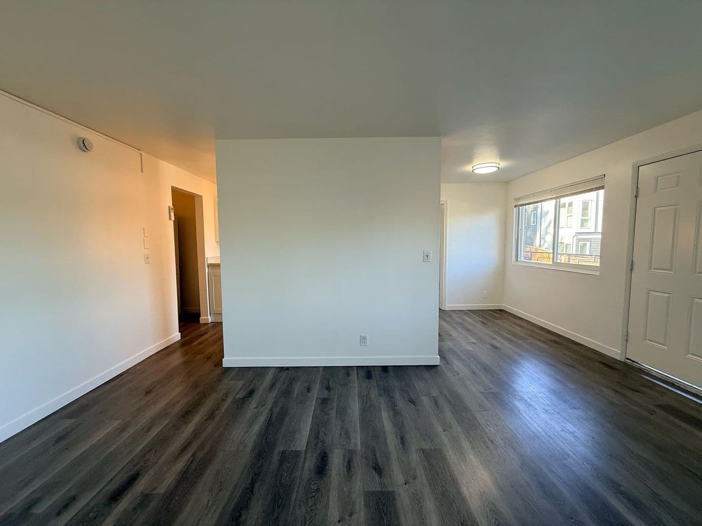 Seattle Apartment: 5231 39th Ave S