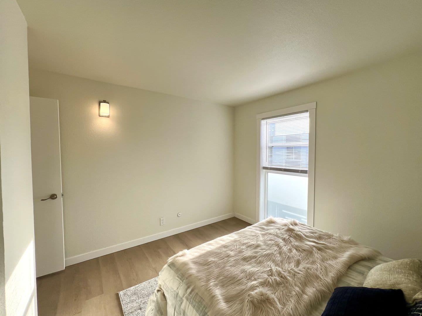 Seattle Apartment: 1727 Summit Avenue