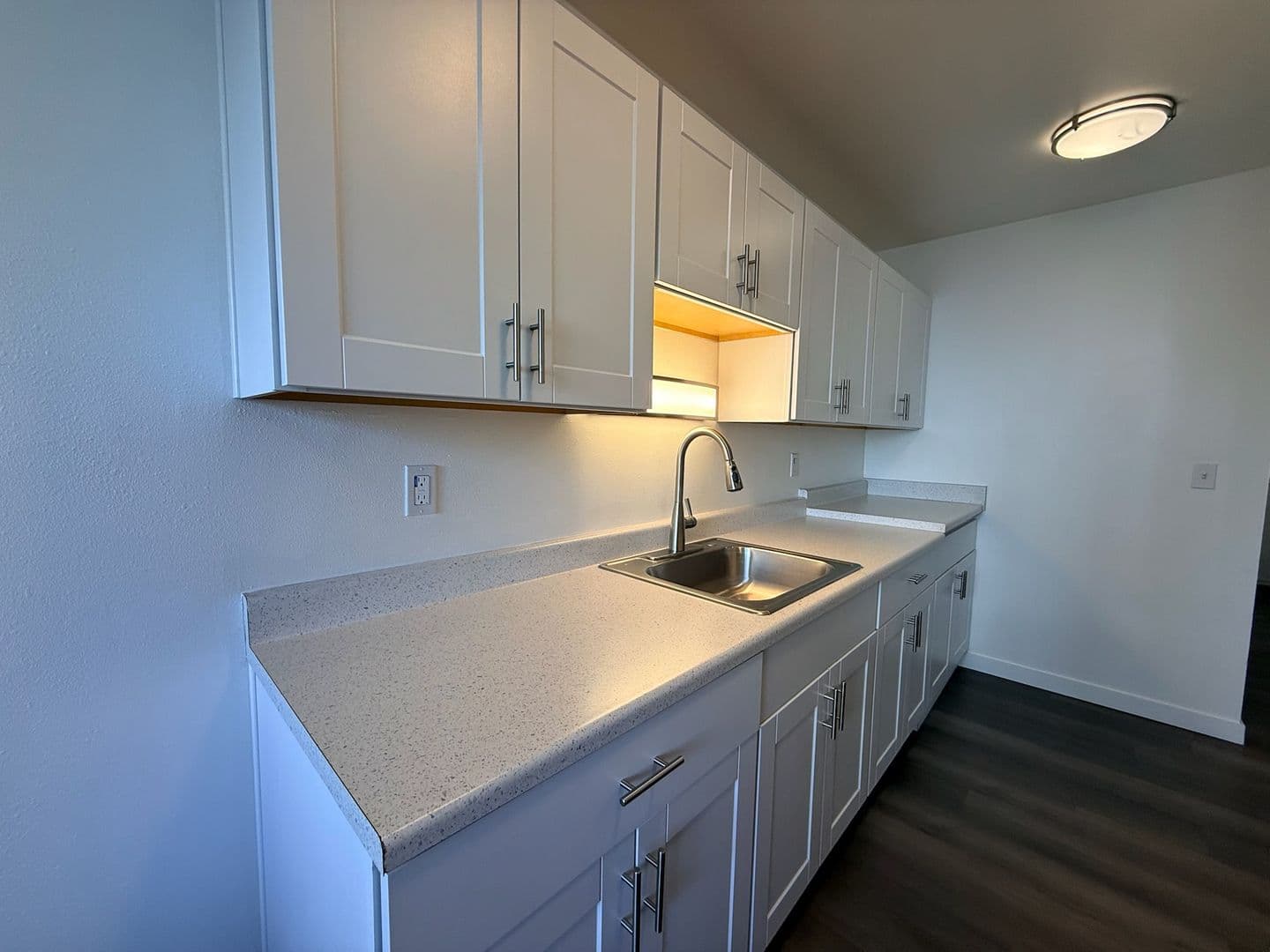 Seattle Apartment: 5231 39th Ave S