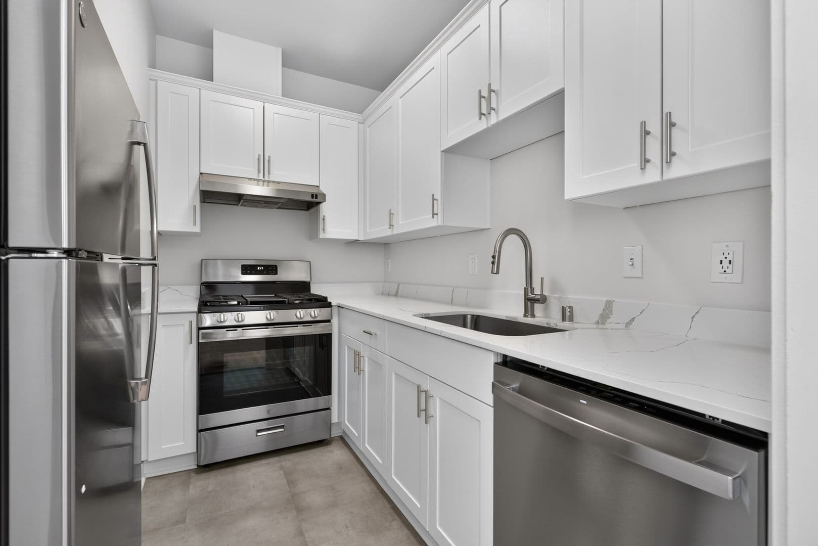 Seattle Apartment: 305 Bellevue Ave E
