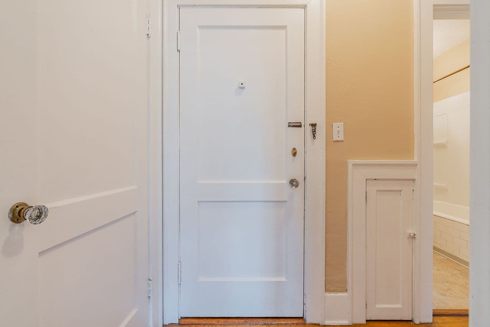 Seattle Apartment: 119 W Roy St