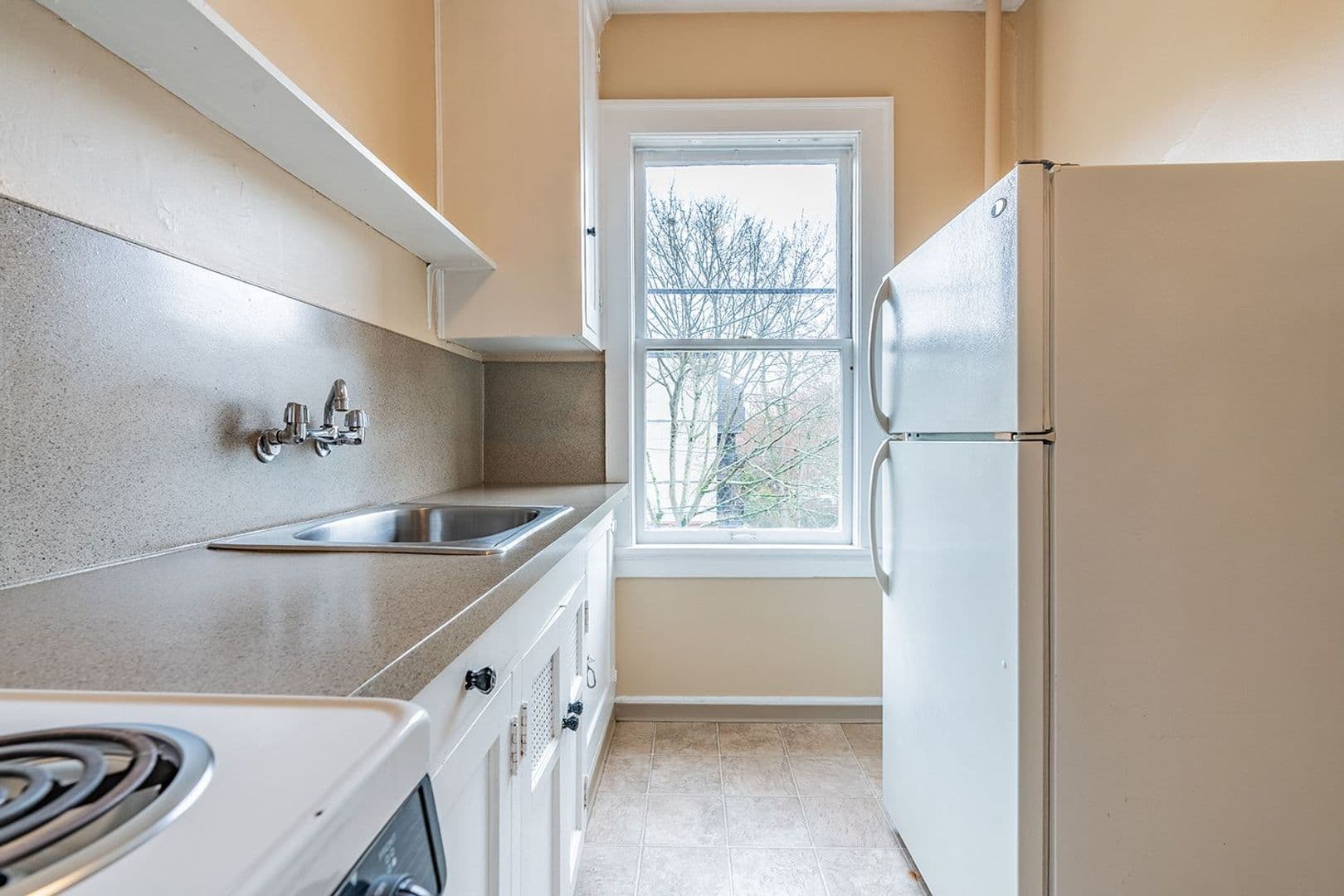 Seattle Apartment: 119 W Roy St