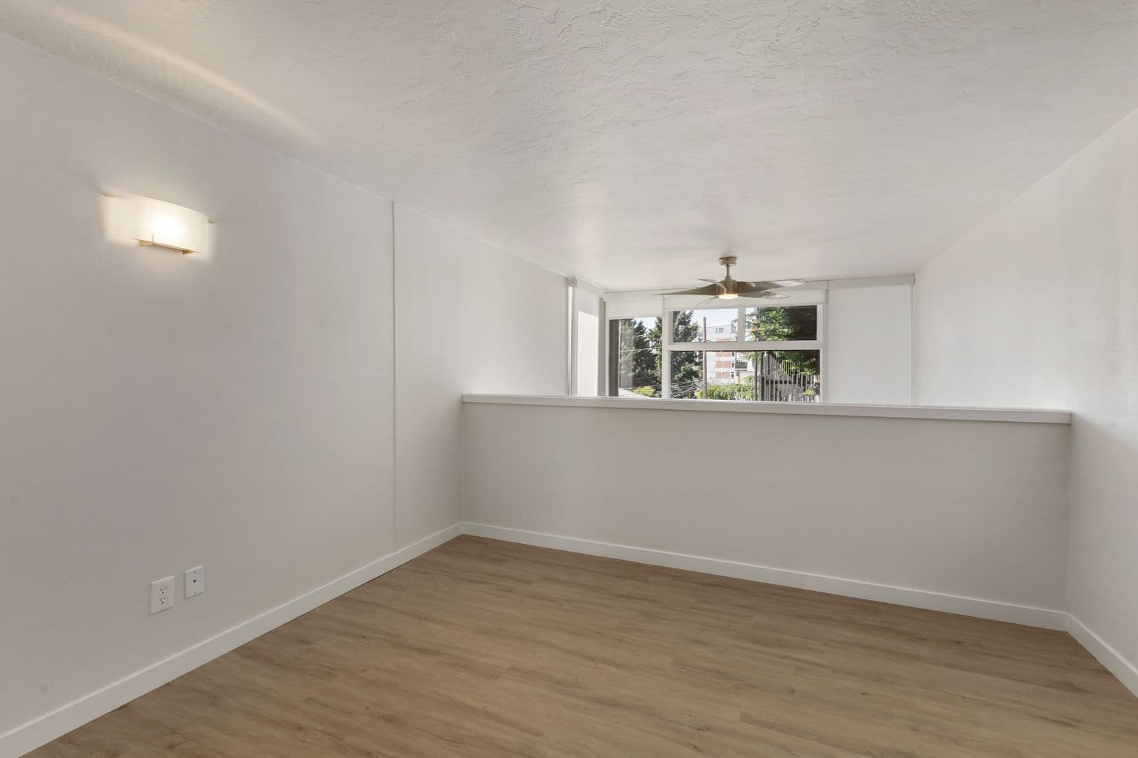 Seattle Apartment: 315 Belmont Ave E