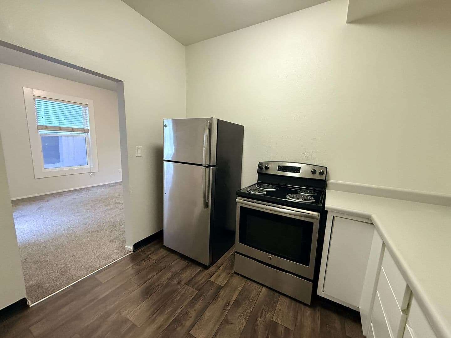 Seattle Apartment: 1420 Boylston Ave