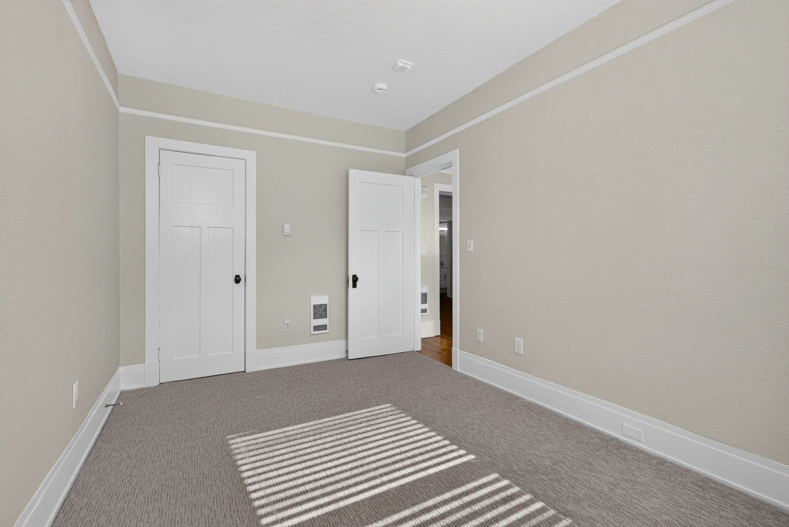 Seattle Apartment: 305 Bellevue Ave E