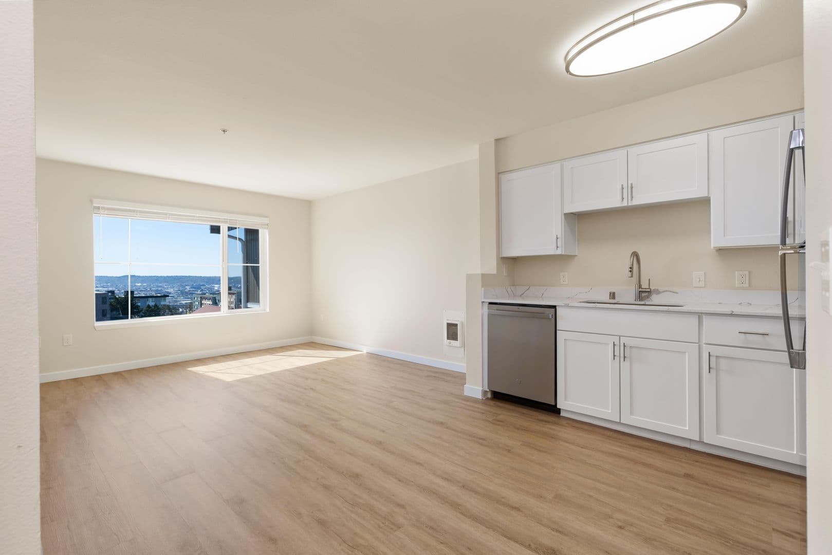 Seattle Apartment: 303 10th Ave