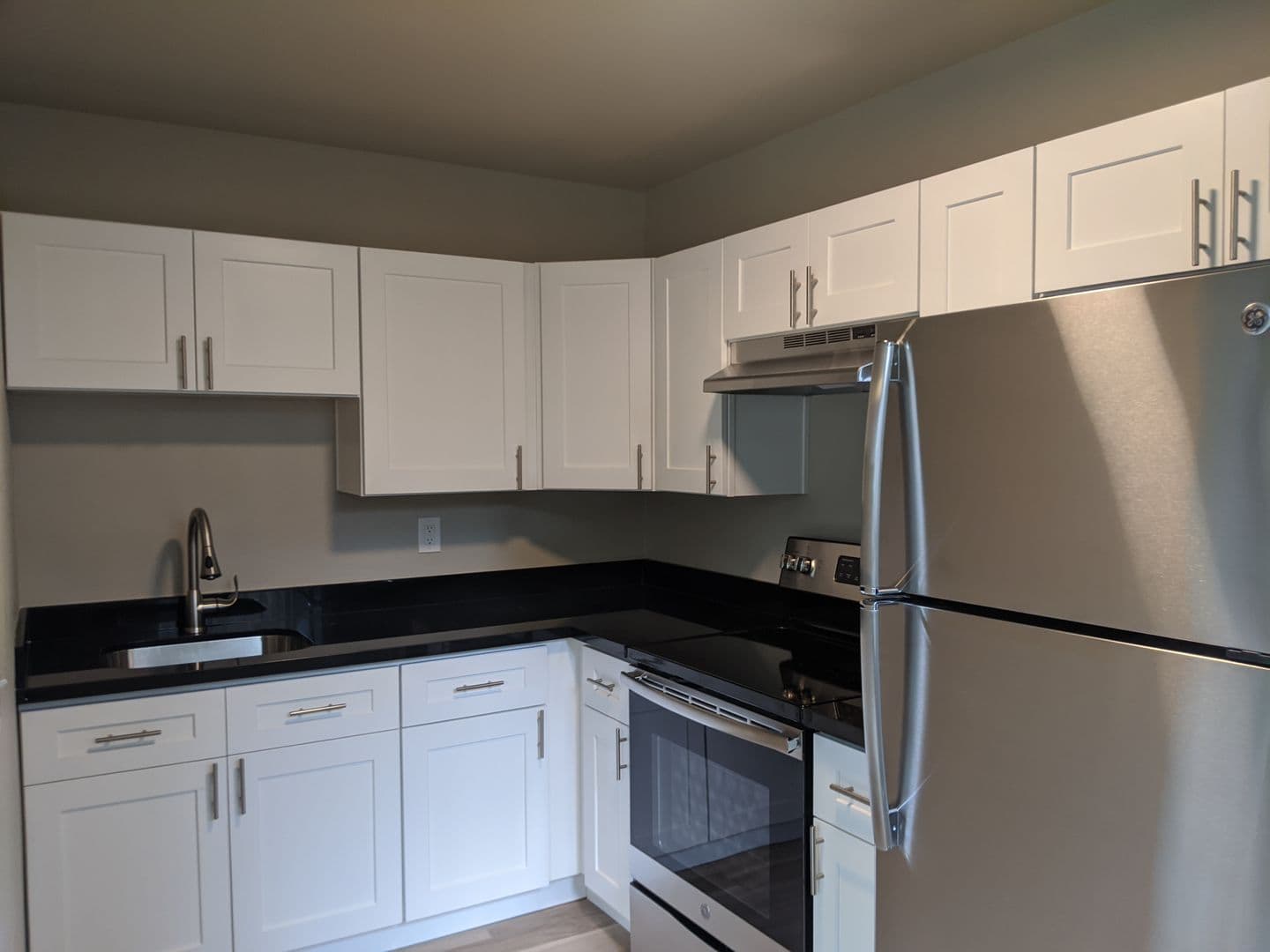 Seattle Apartment: 2010-2014 E Yesler Way