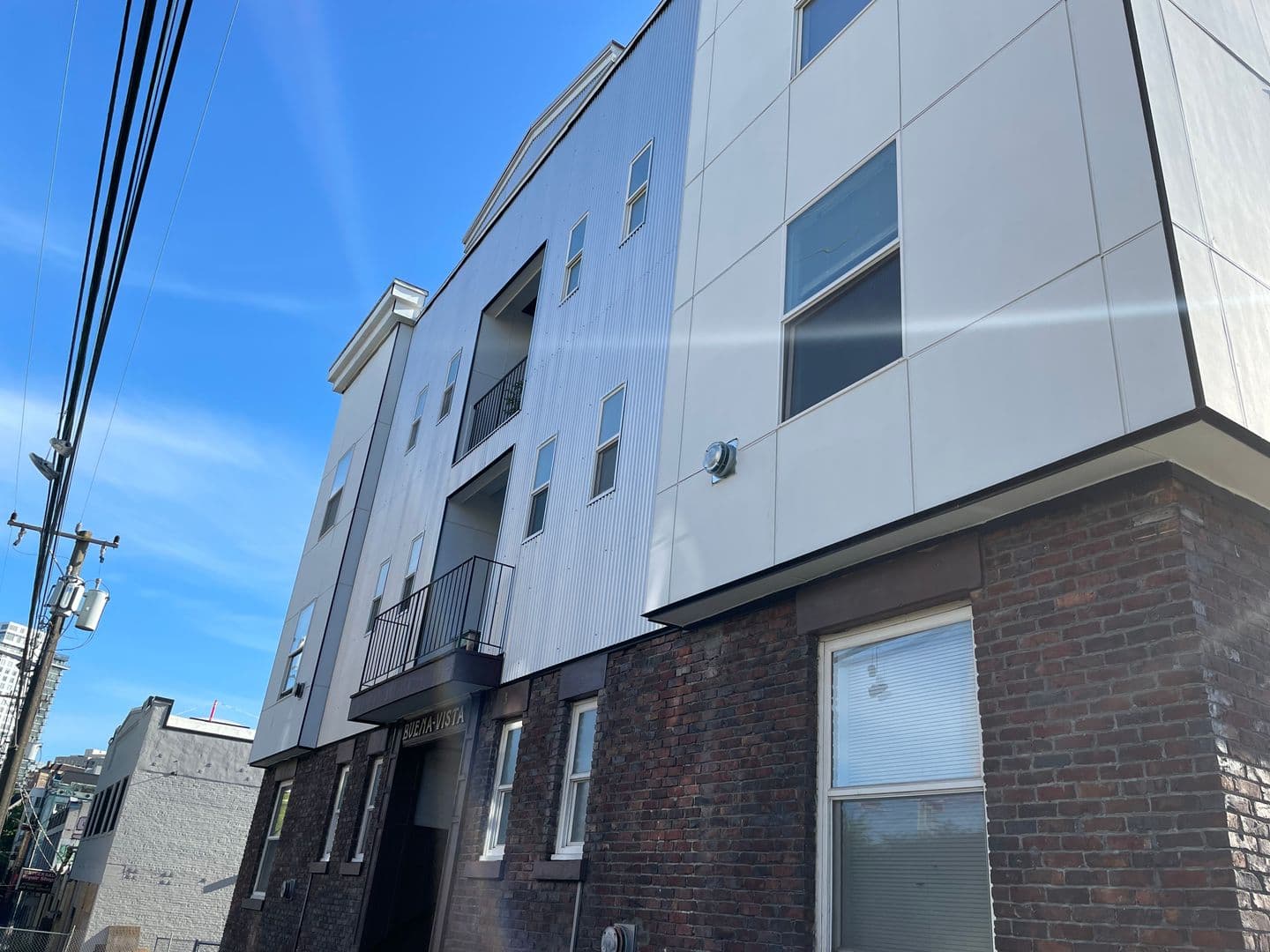 Seattle Apartment: 1633 Boylston Ave