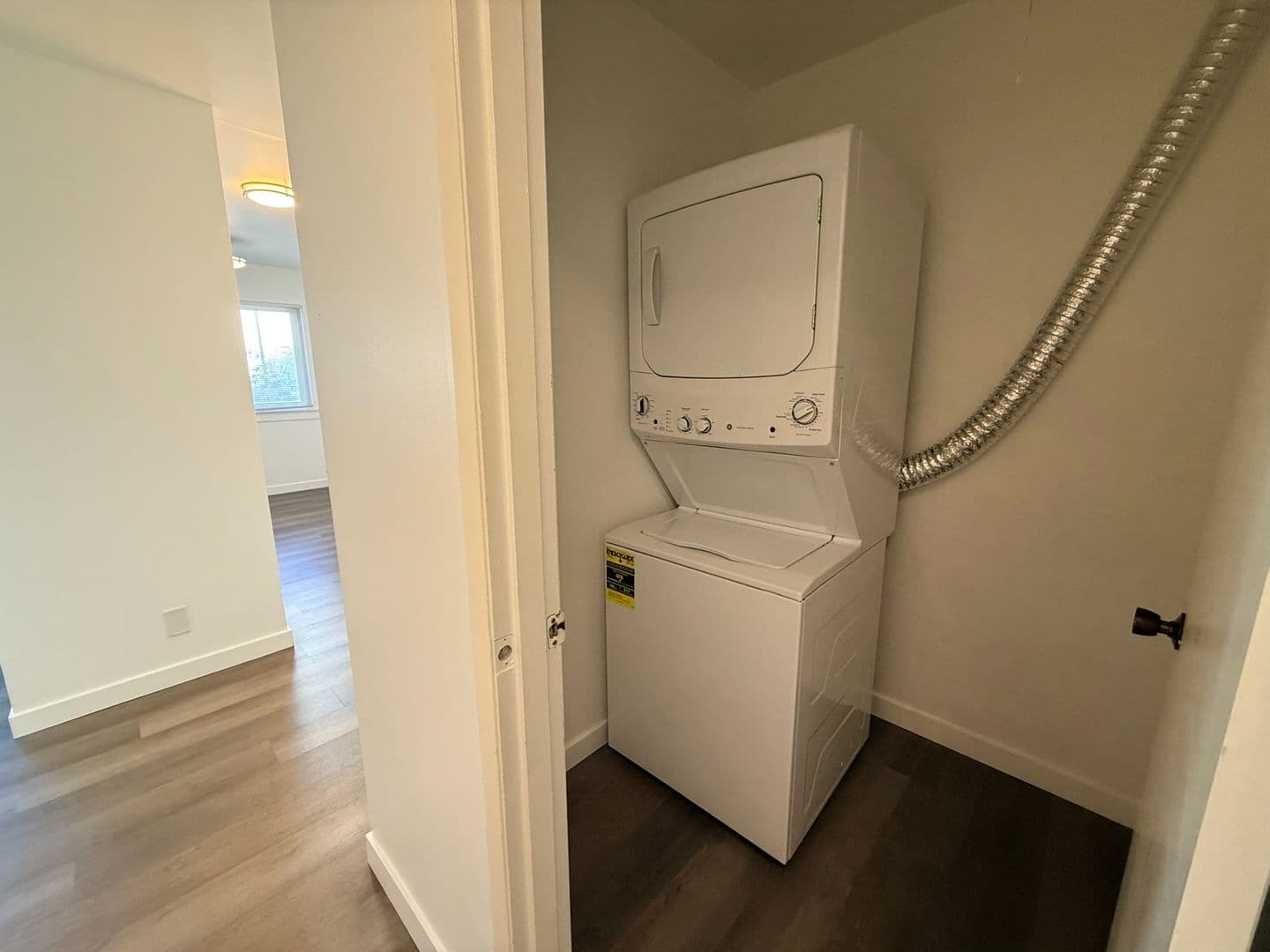 Seattle Apartment: 5231 39th Ave S
