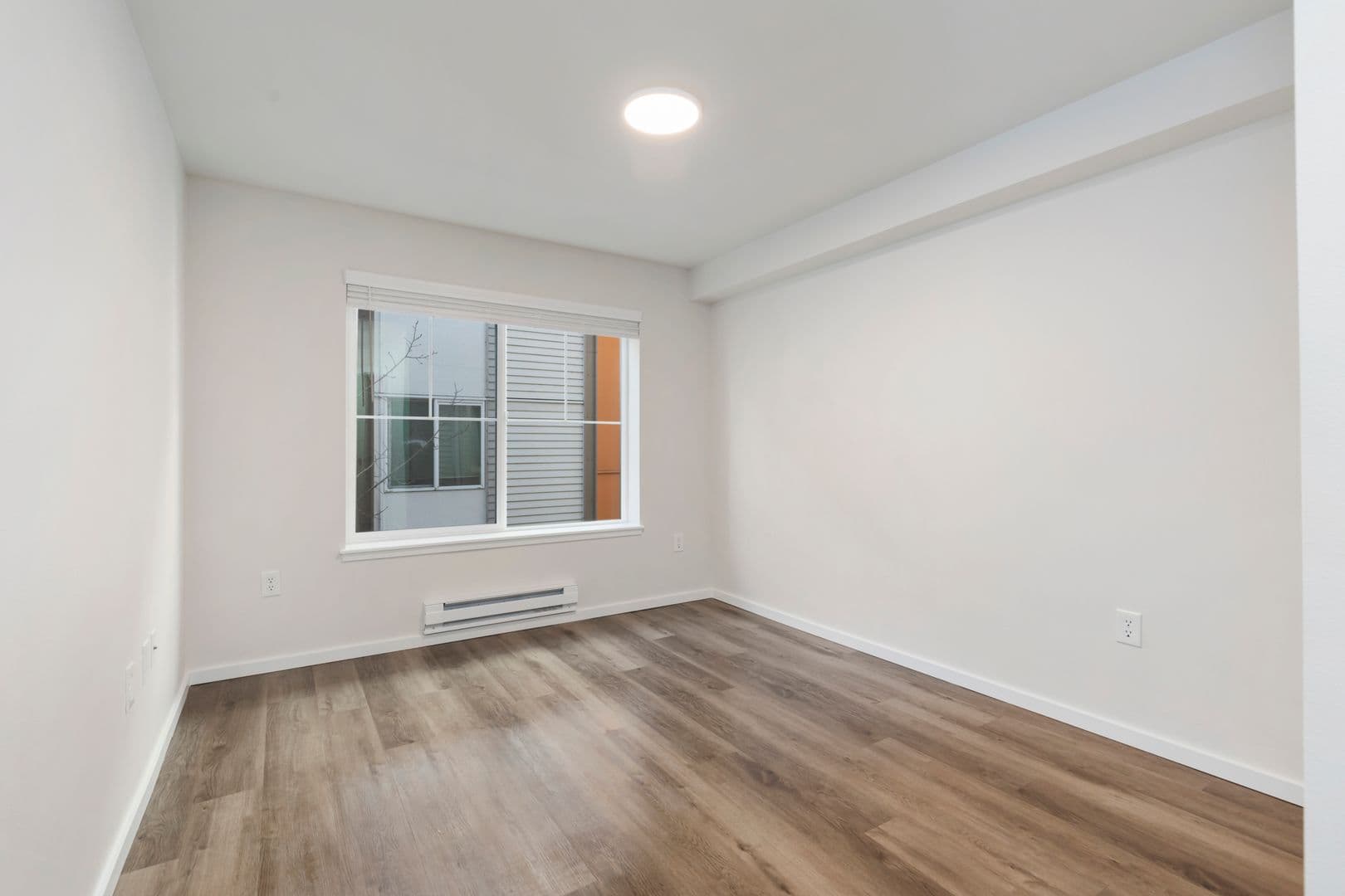 Seattle Apartment: 303 10th Ave