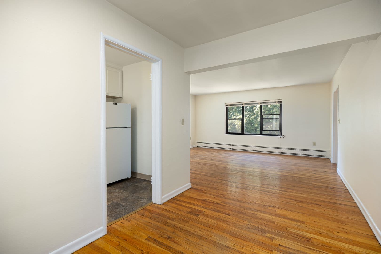 Seattle Apartment: 620 8th Ave