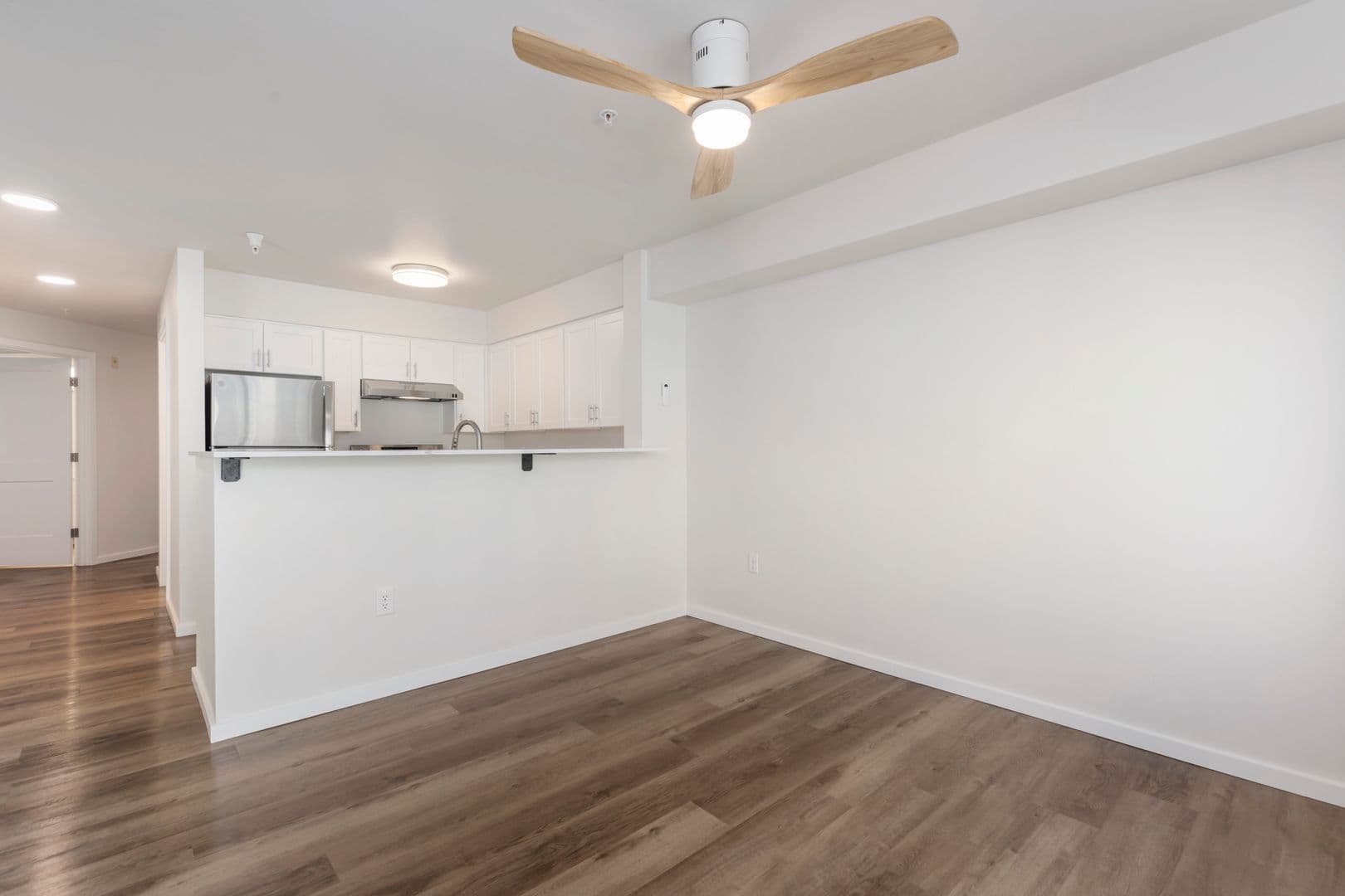 Seattle Apartment: 303 10th Ave