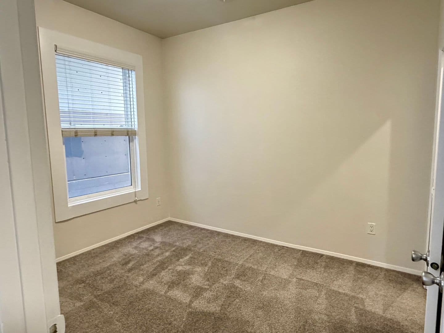 Seattle Apartment: 1420 Boylston Ave