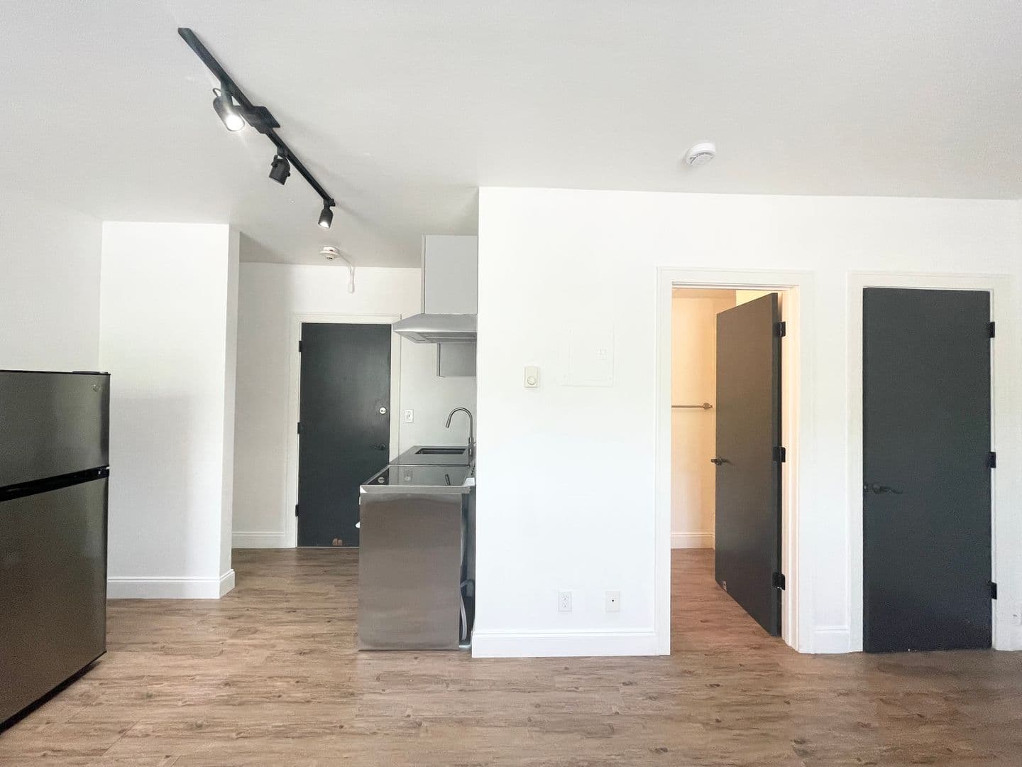 Seattle Apartment: 315 Maynard Ave S