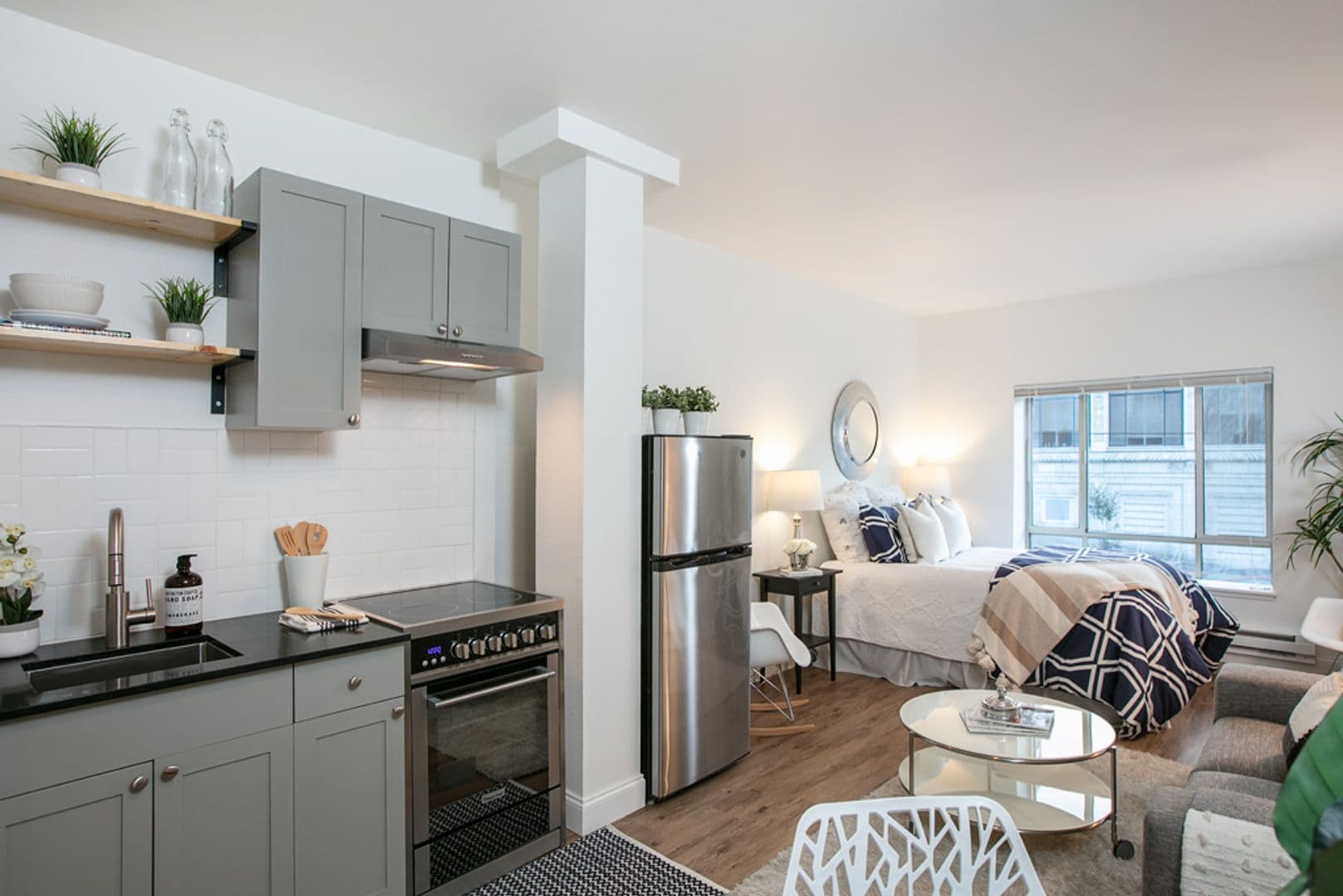 Seattle Apartment: 315 Maynard Ave S