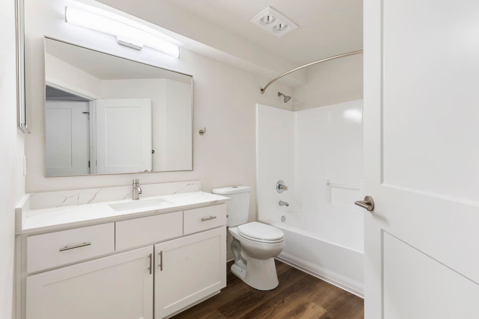 Seattle Apartment: 303 10th Ave
